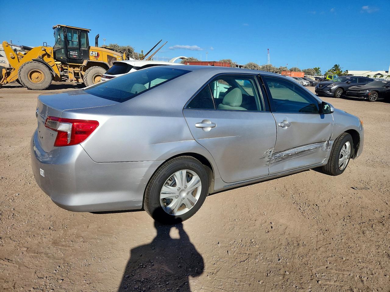 2014 Toyota Camry L Silver vin: 4T1BF1FK6EU748205