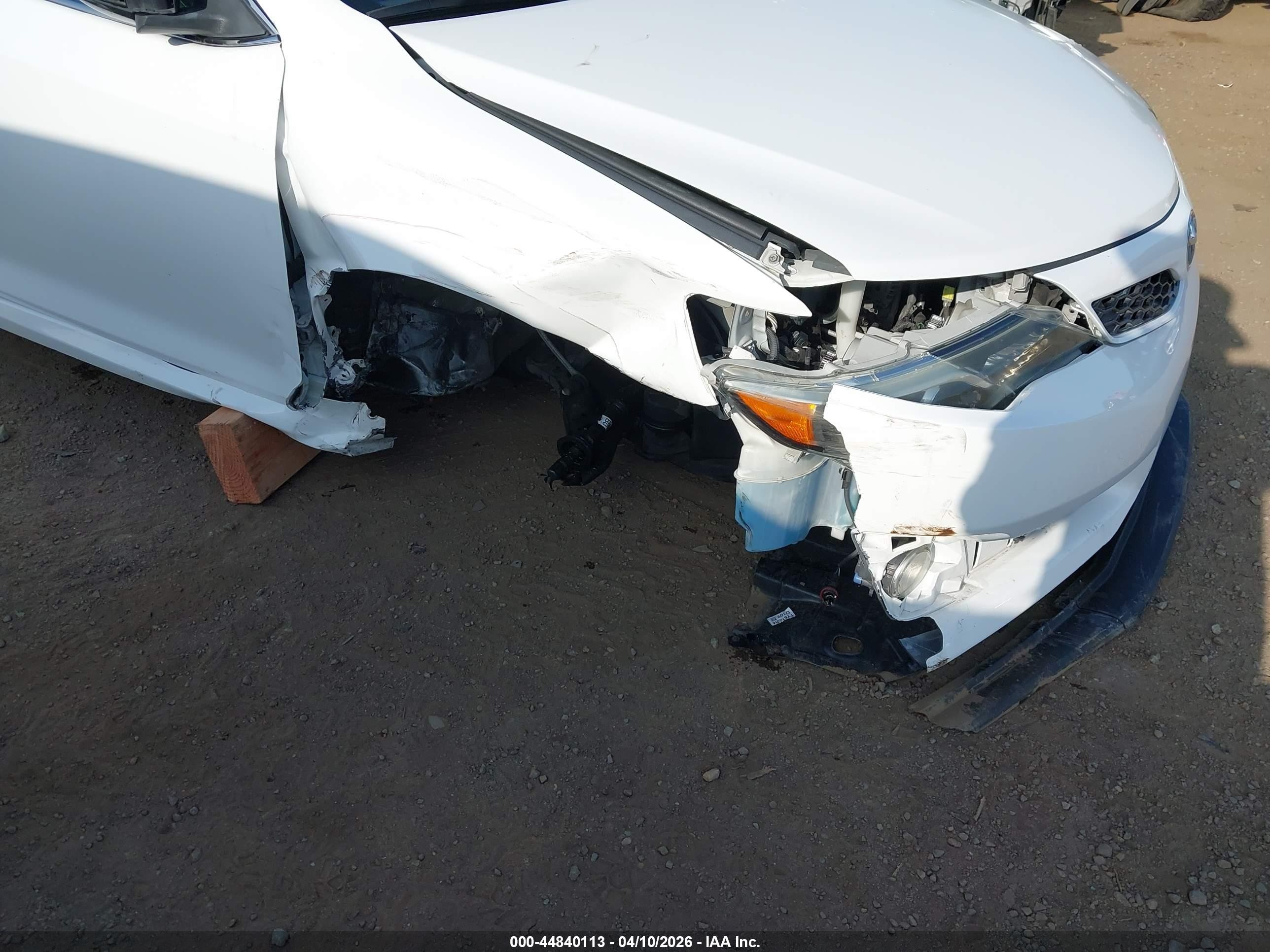 2014 Toyota Camry Se Sport White vin: 4T1BF1FK6EU750035