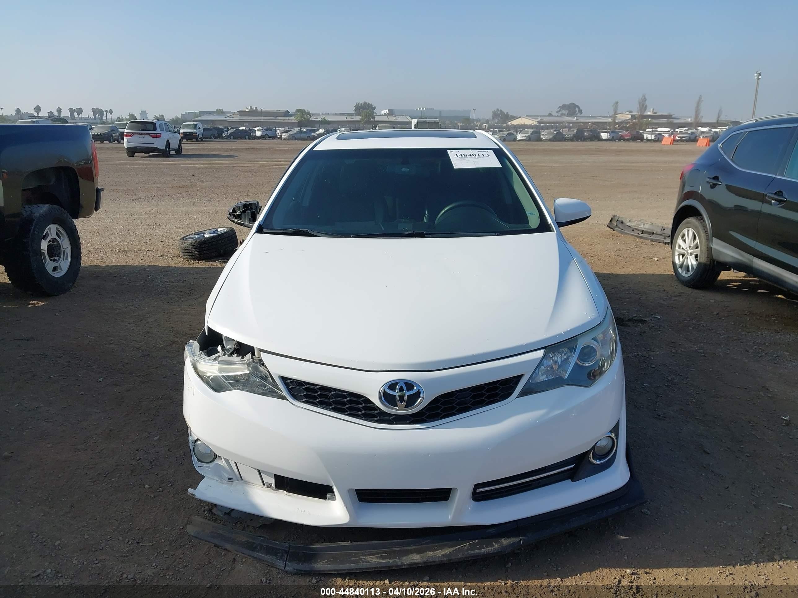 2014 Toyota Camry Se Sport White vin: 4T1BF1FK6EU750035