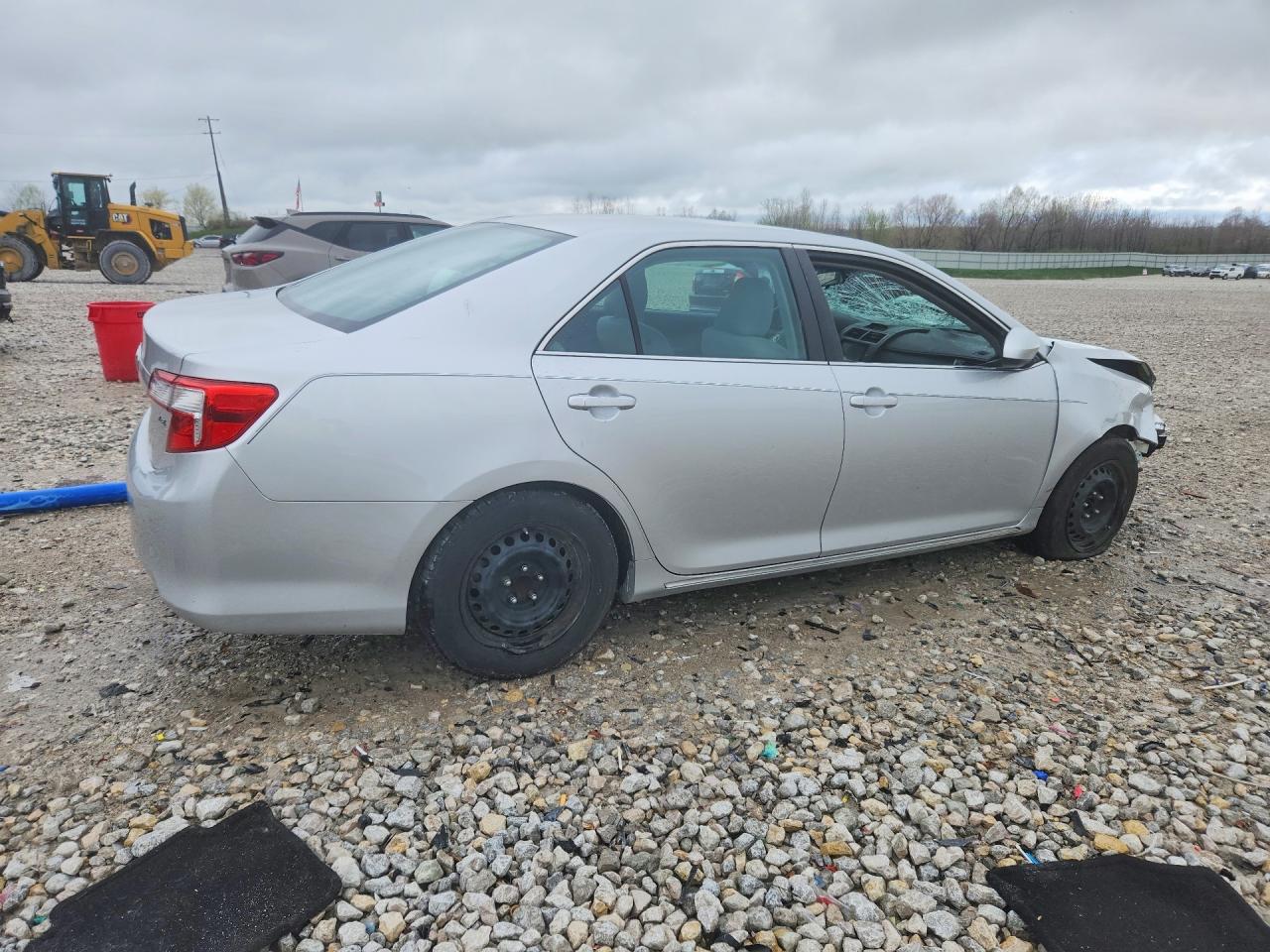 2014 Toyota Camry Le Silver vin: 4T1BF1FK6EU767207