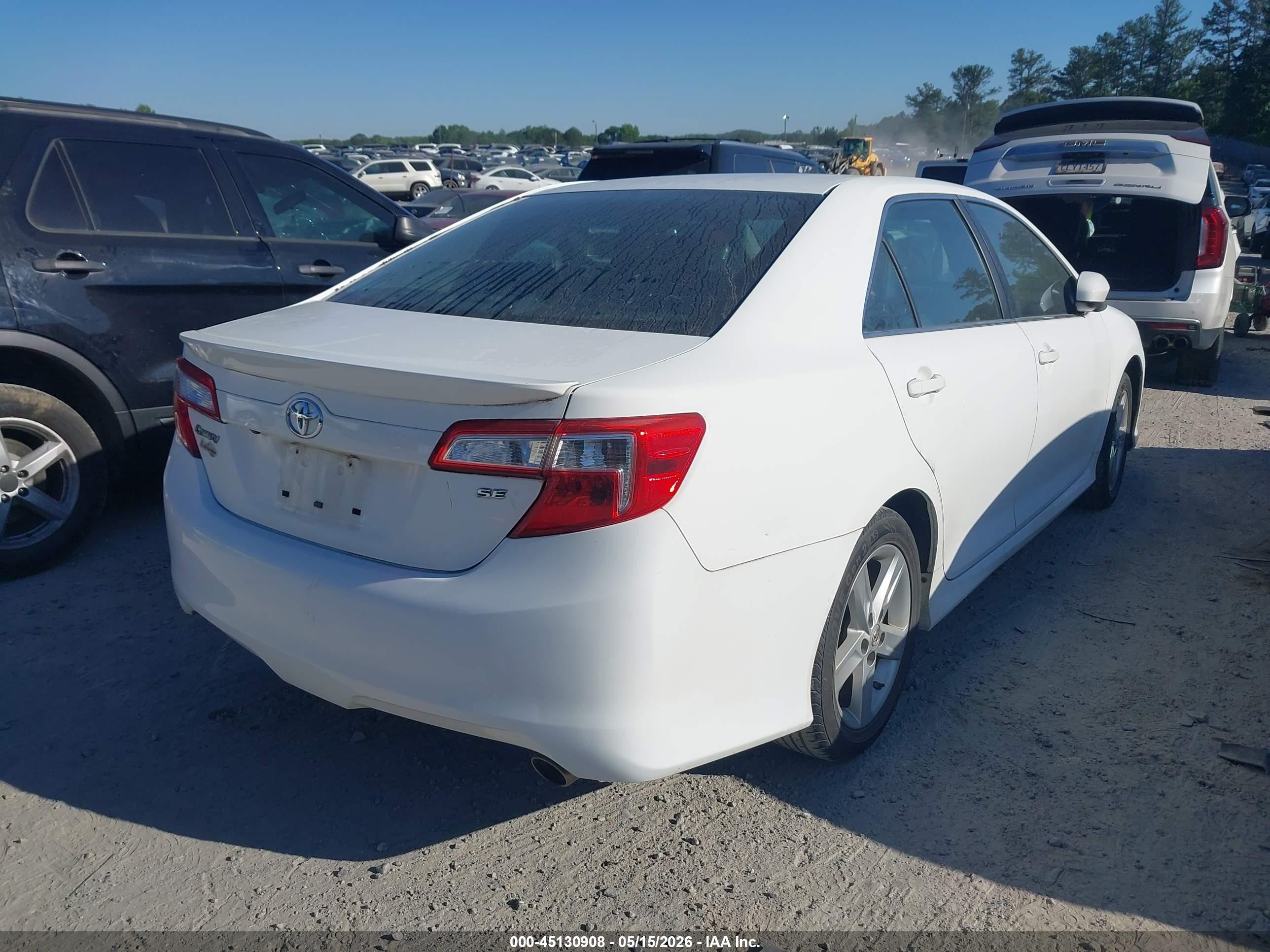 2014 Toyota Camry Se White vin: 4T1BF1FK6EU792995