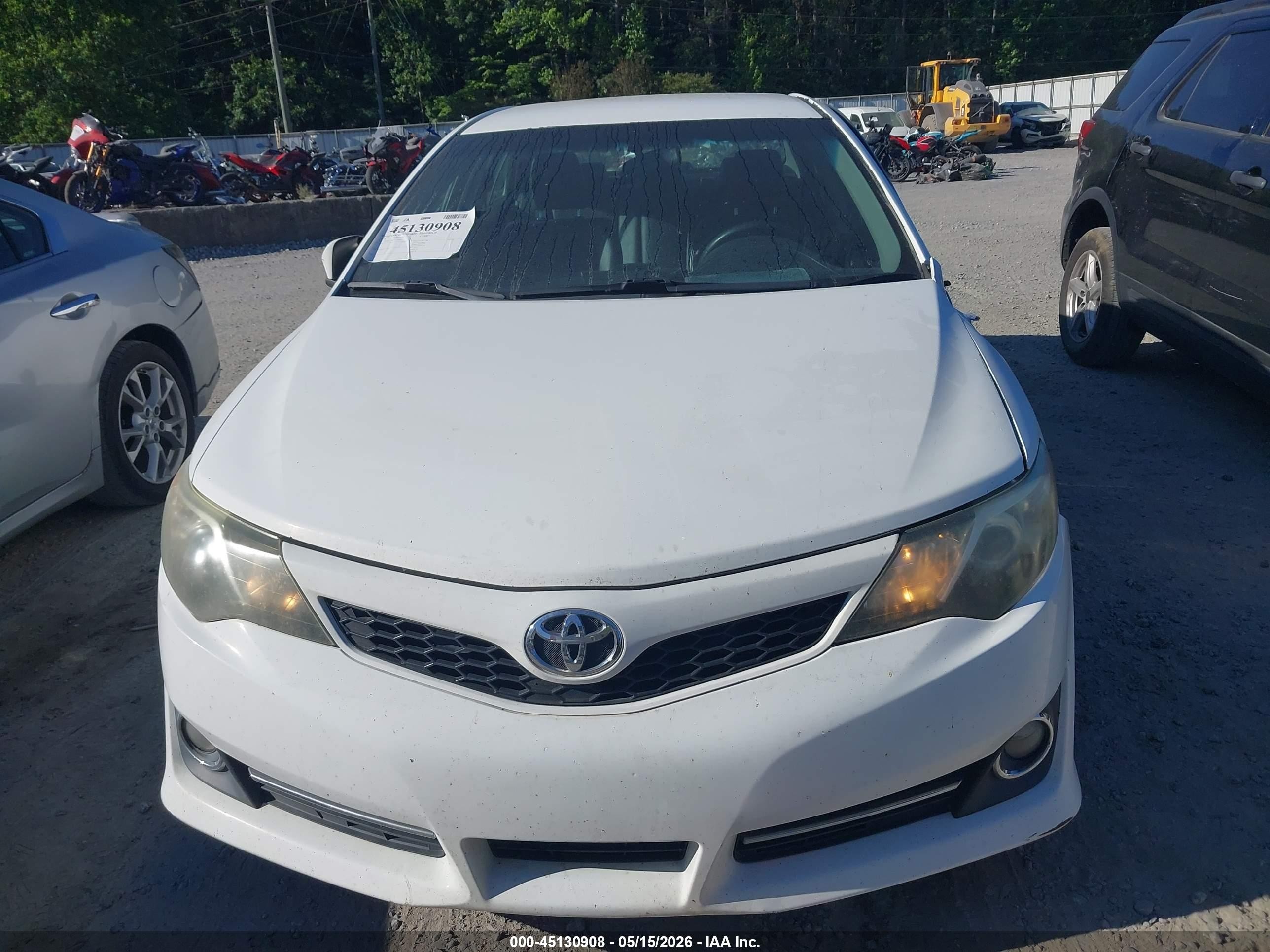 2014 Toyota Camry Se White vin: 4T1BF1FK6EU792995