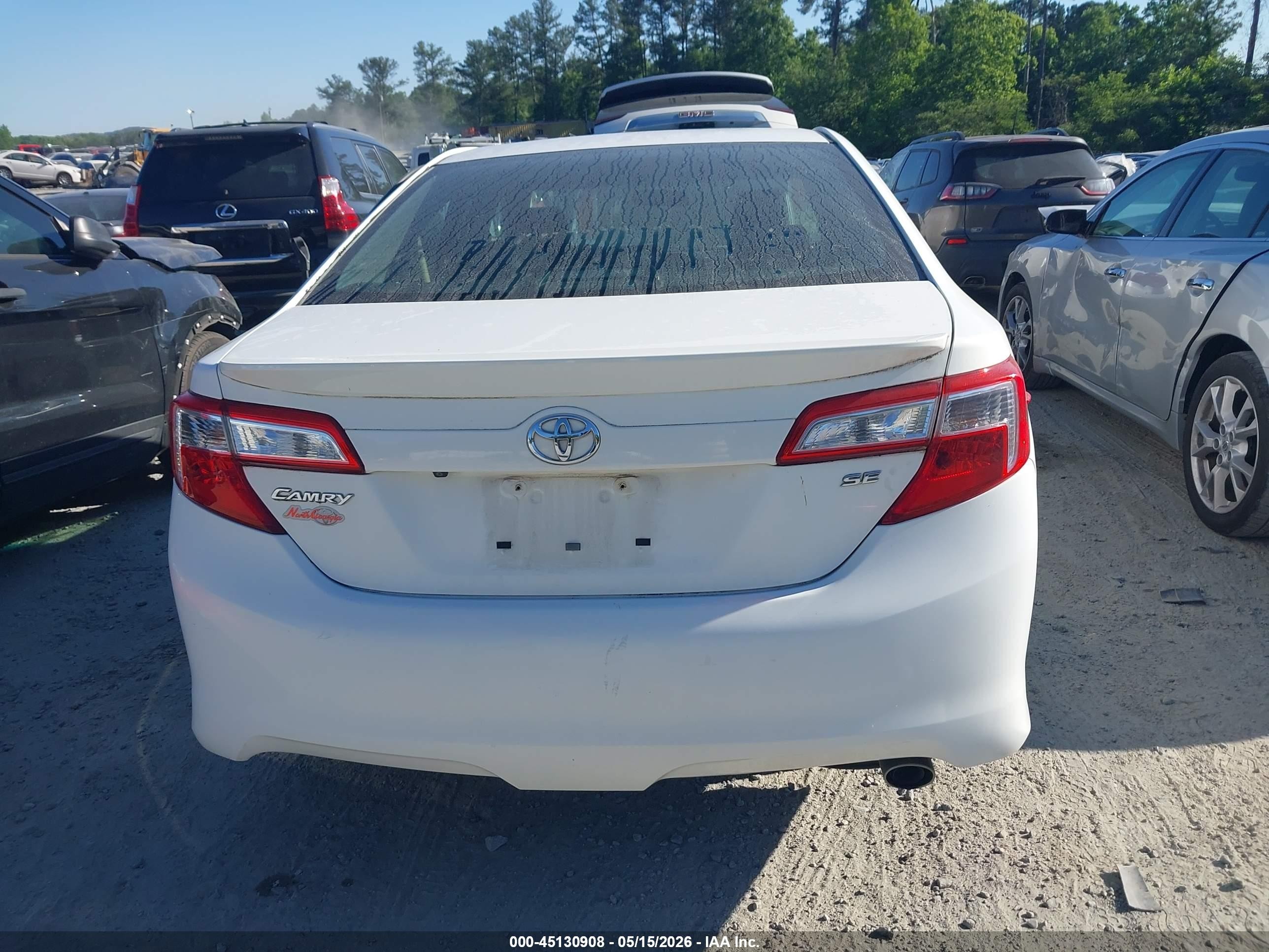 2014 Toyota Camry Se White vin: 4T1BF1FK6EU792995