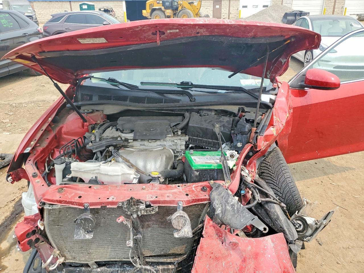 2014 Toyota Camry Le Red vin: 4T1BF1FK6EU811660