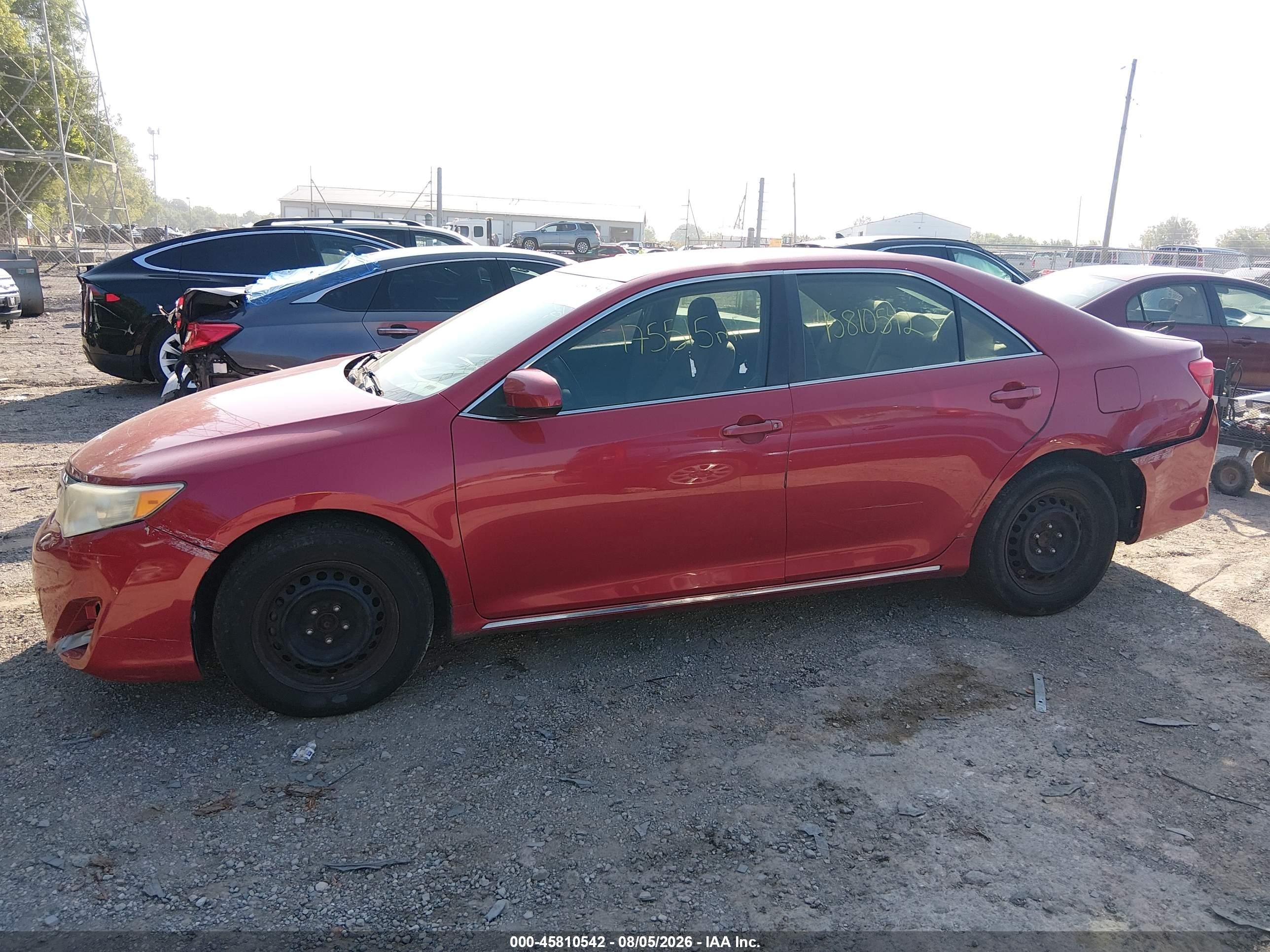 2014 Toyota Camry Le Red vin: 4T1BF1FK6EU831567