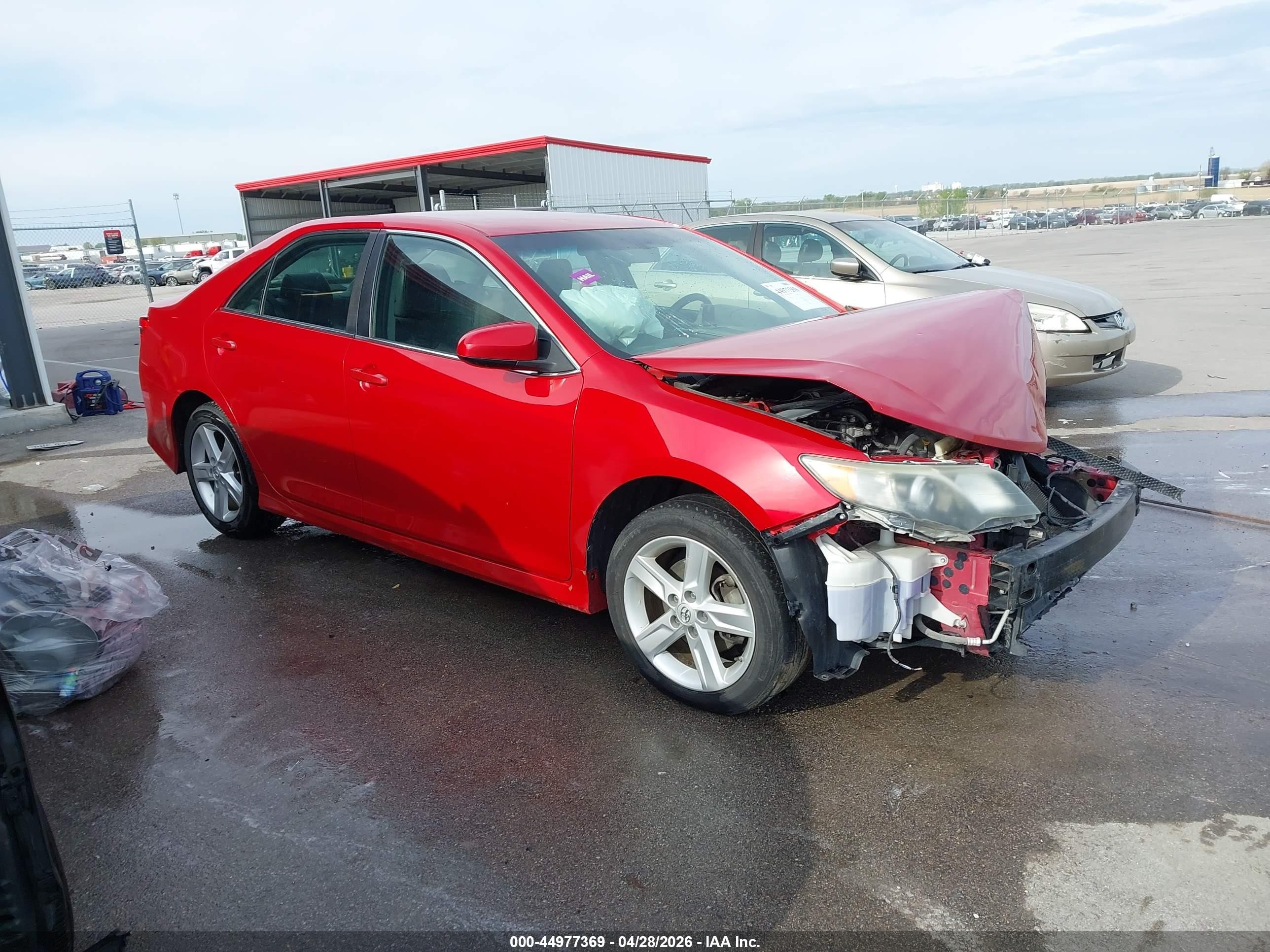 2014 Toyota Camry Se Red vin: 4T1BF1FK6EU831827