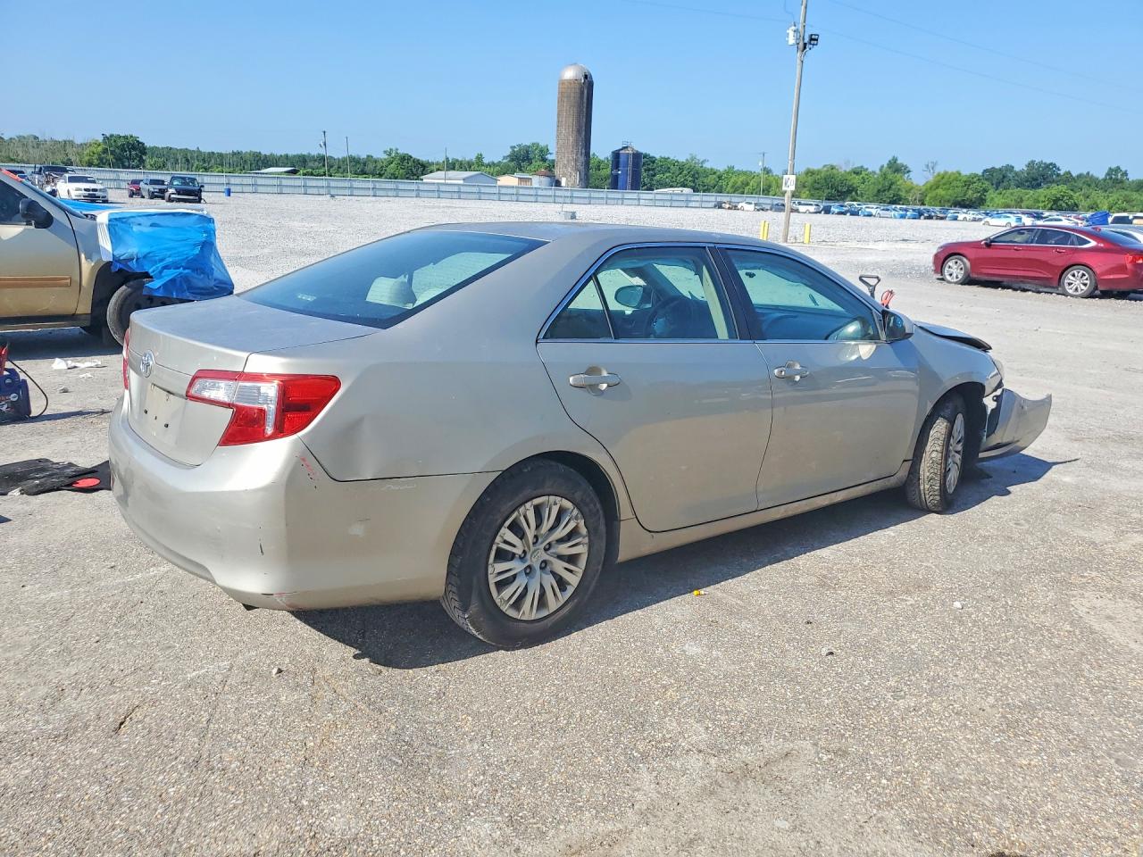 2014 Toyota Camry L Gold vin: 4T1BF1FK6EU837725