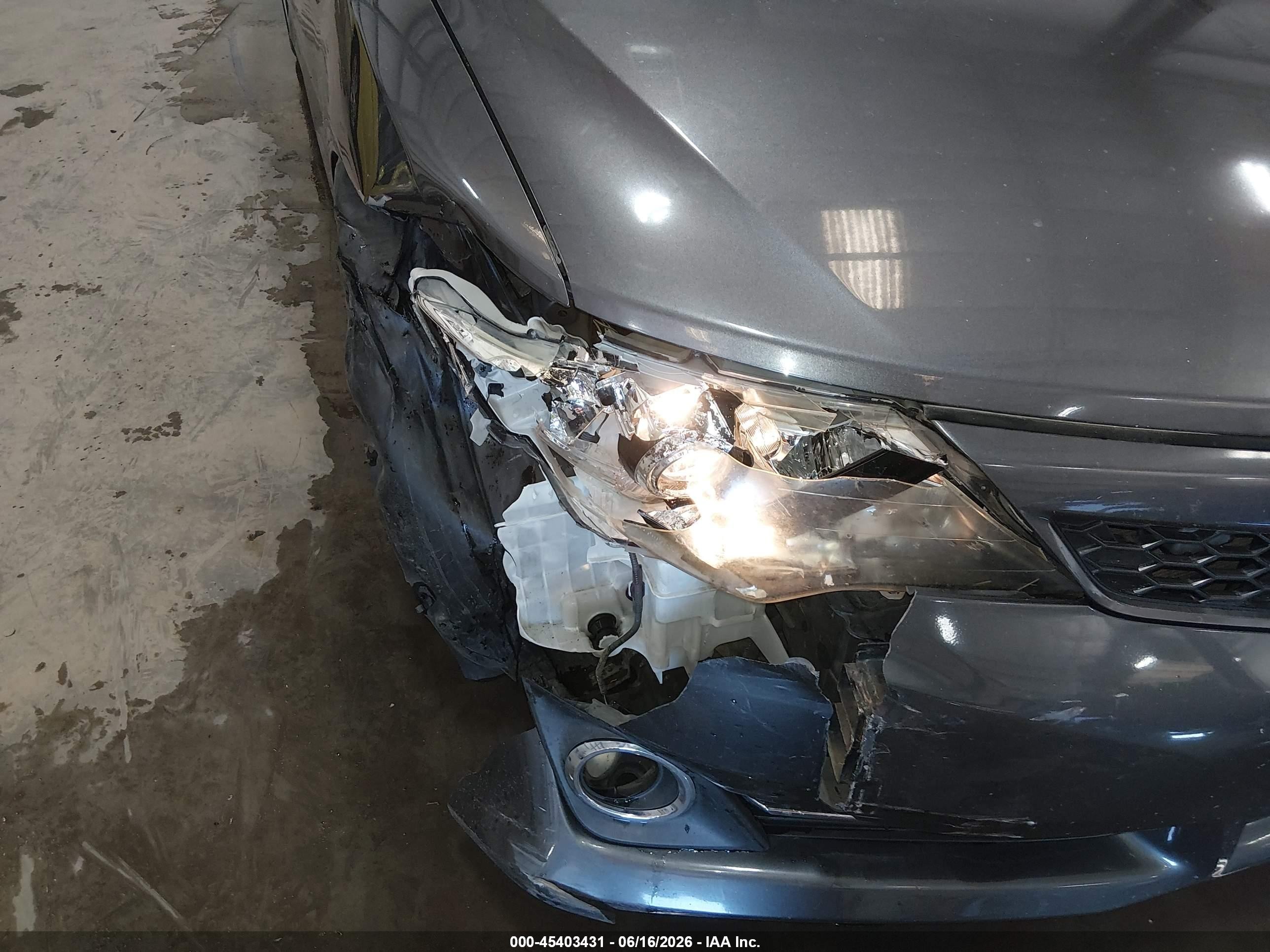 2014 Toyota Camry Se Gray vin: 4T1BF1FK6EU840852