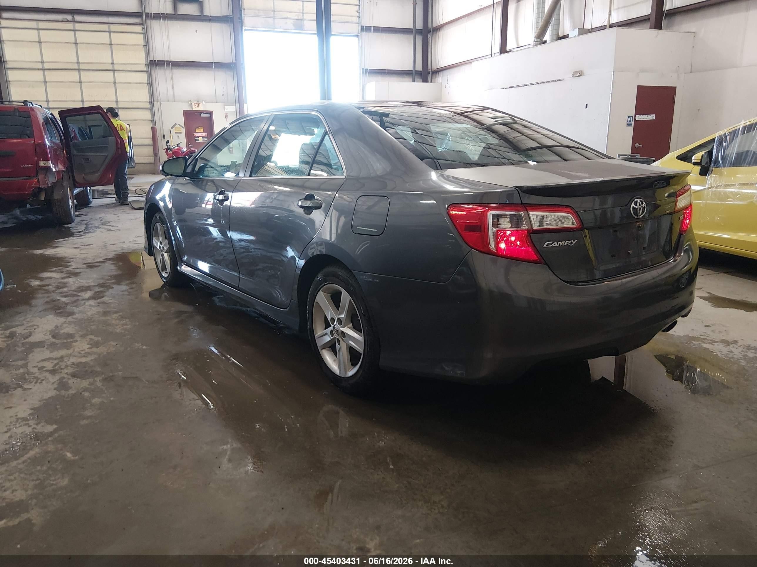 2014 Toyota Camry Se Gray vin: 4T1BF1FK6EU840852
