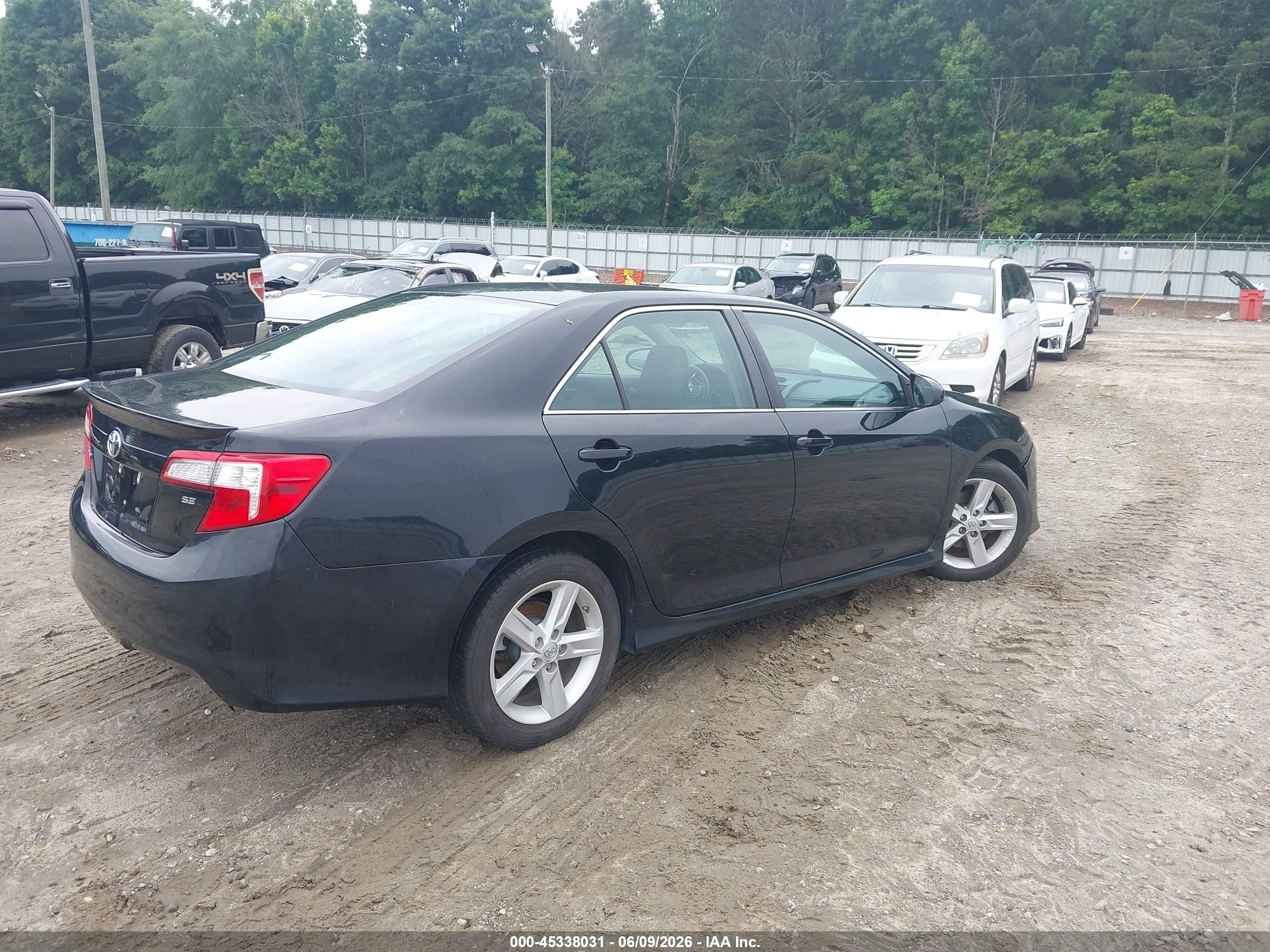 2014 Toyota Camry Se Черный vin: 4T1BF1FK6EU844321