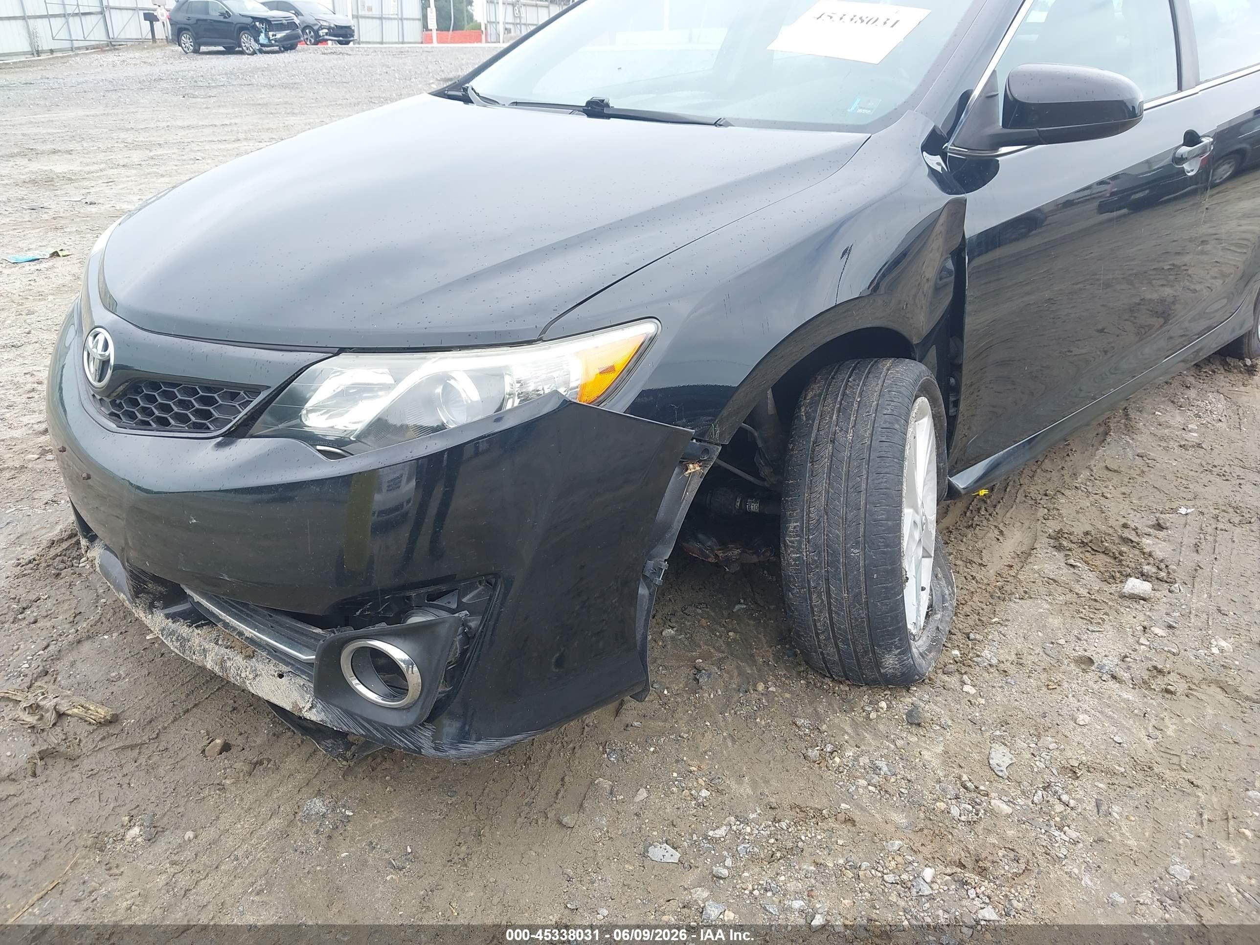 2014 Toyota Camry Se Черный vin: 4T1BF1FK6EU844321