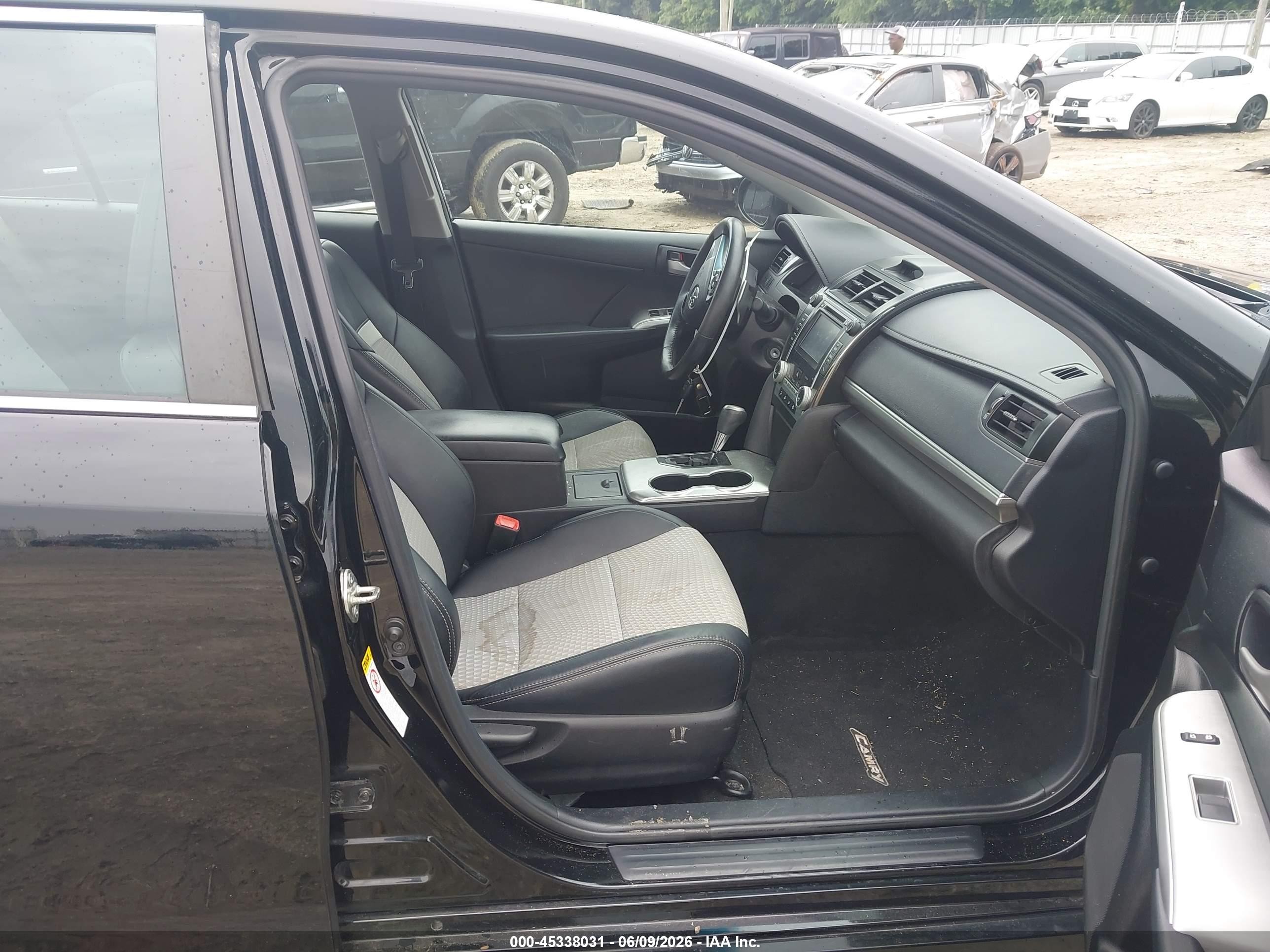2014 Toyota Camry Se Черный vin: 4T1BF1FK6EU844321