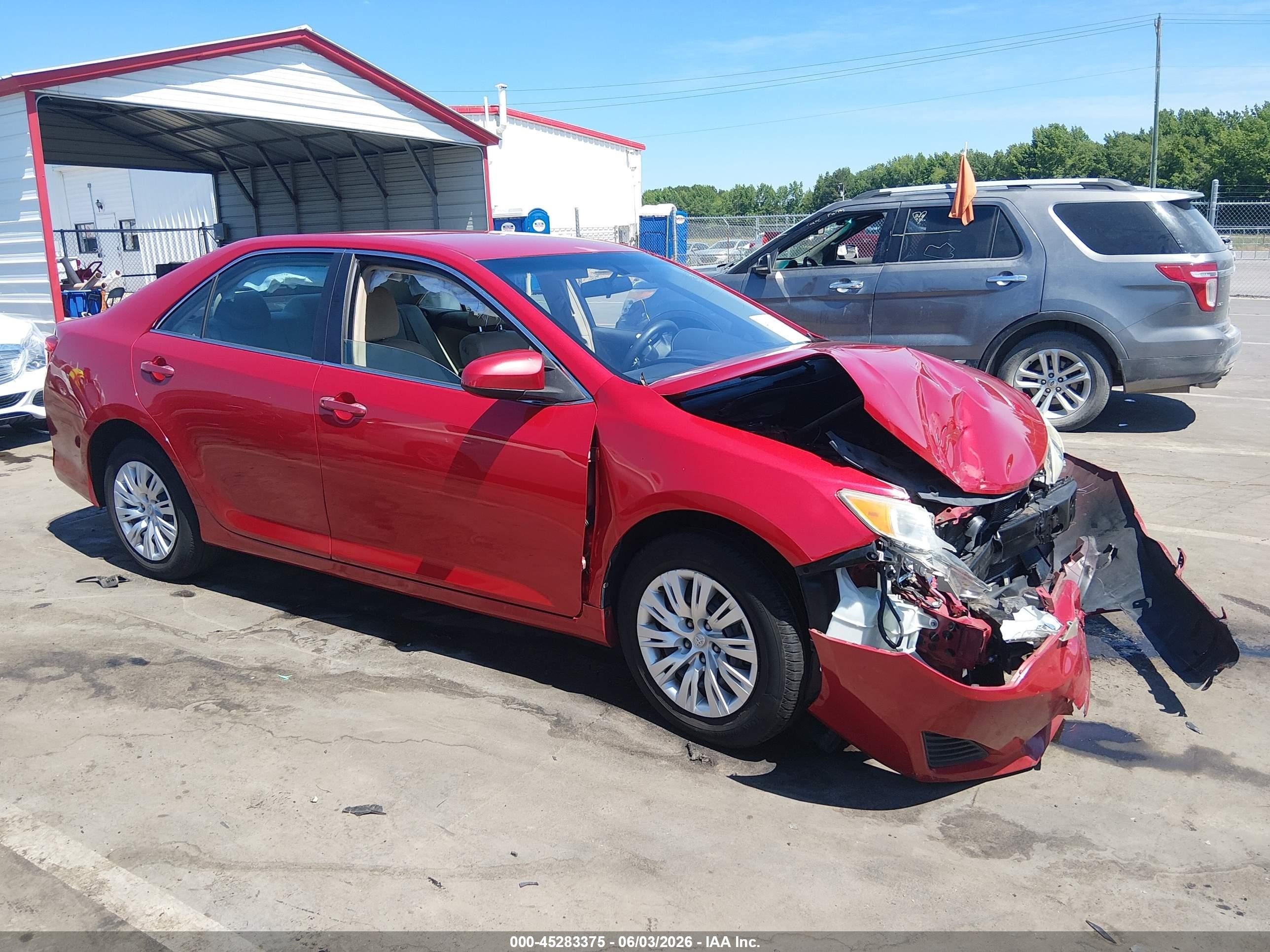 2014 Toyota Camry L Red vin: 4T1BF1FK6EU862267