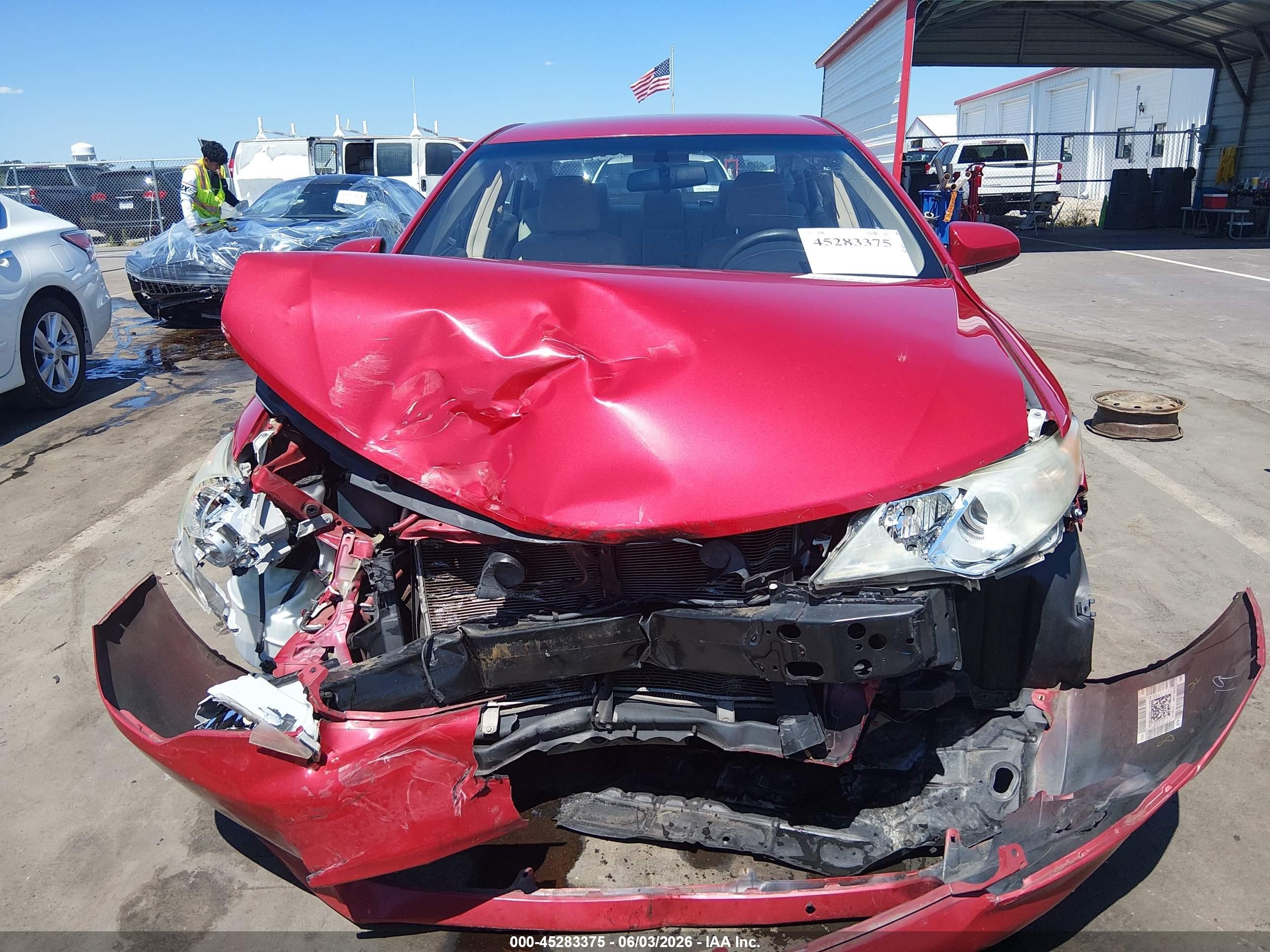 2014 Toyota Camry L Red vin: 4T1BF1FK6EU862267