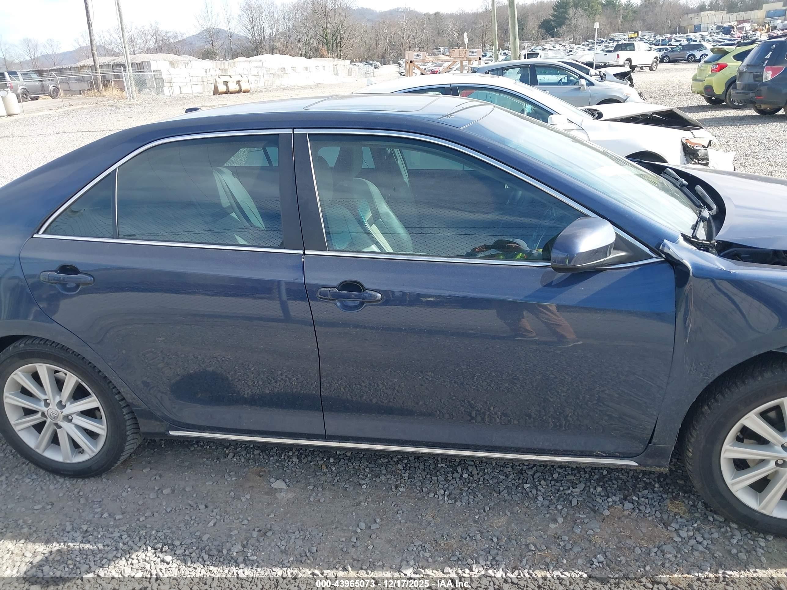 2014 Toyota Camry Xle Синий vin: 4T1BF1FK6EU870398