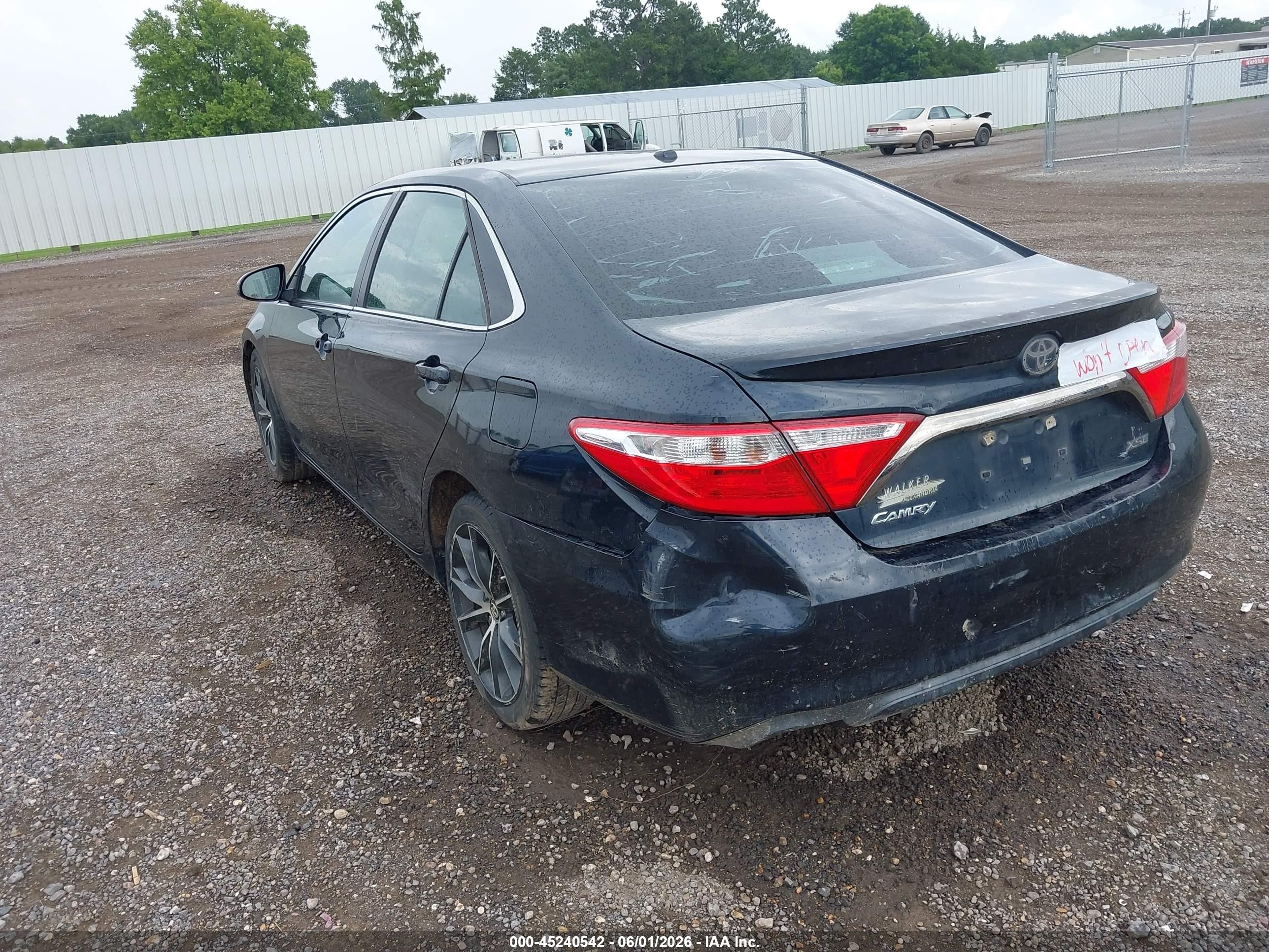 2015 Toyota Camry Xse Navy vin: 4T1BF1FK6FU003178