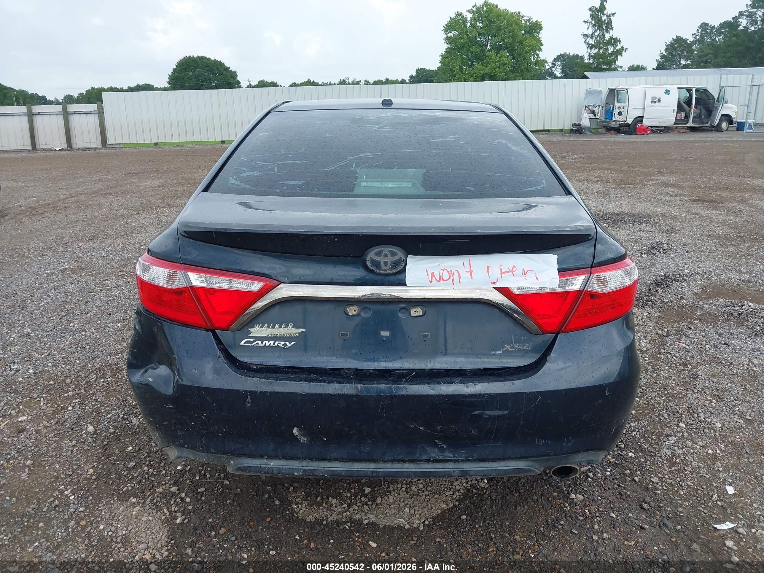 2015 Toyota Camry Xse Navy vin: 4T1BF1FK6FU003178