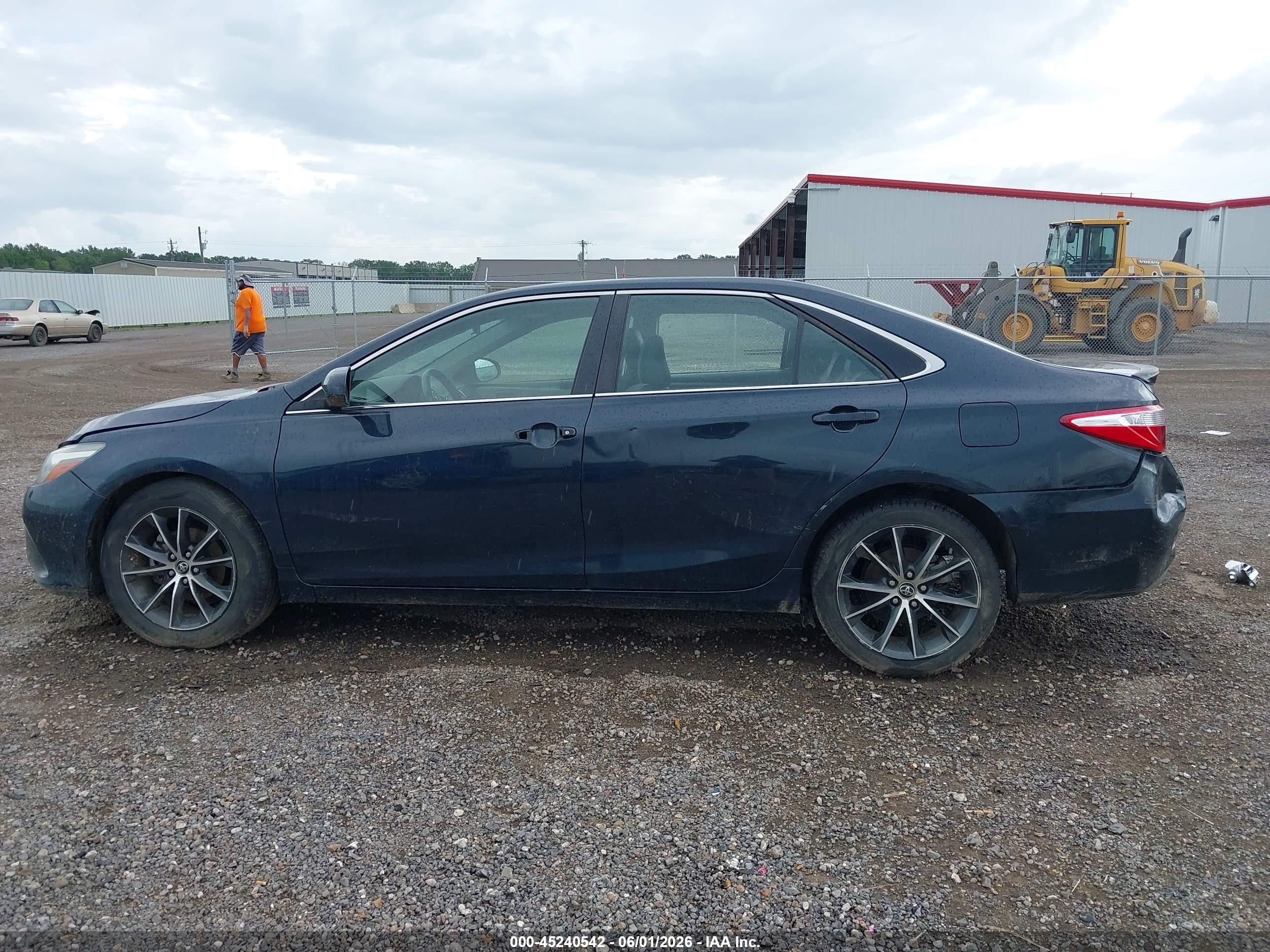 2015 Toyota Camry Xse Navy vin: 4T1BF1FK6FU003178