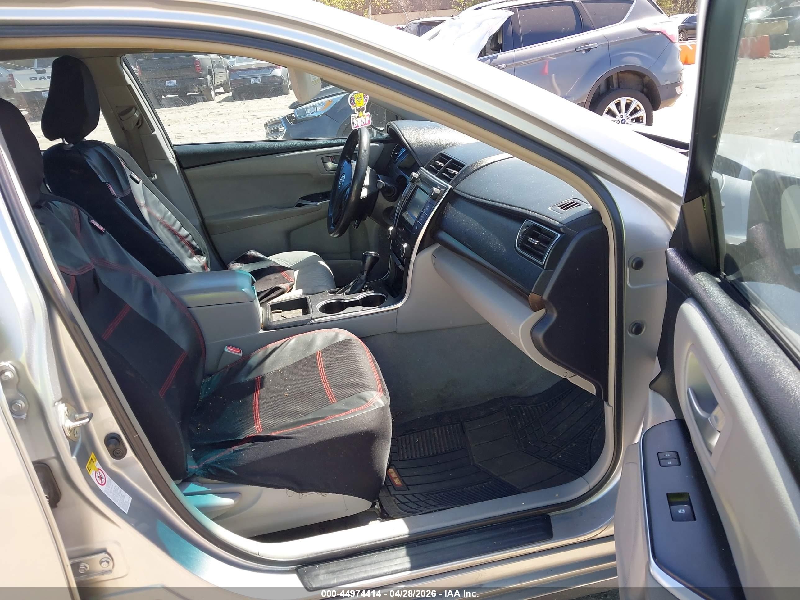 2015 Toyota Camry Le Серый vin: 4T1BF1FK6FU006064