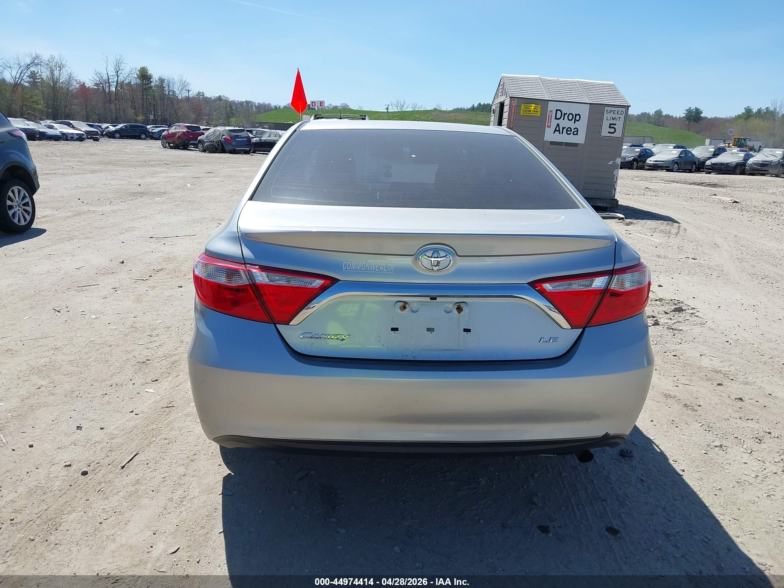 2015 Toyota Camry Le Серый vin: 4T1BF1FK6FU006064