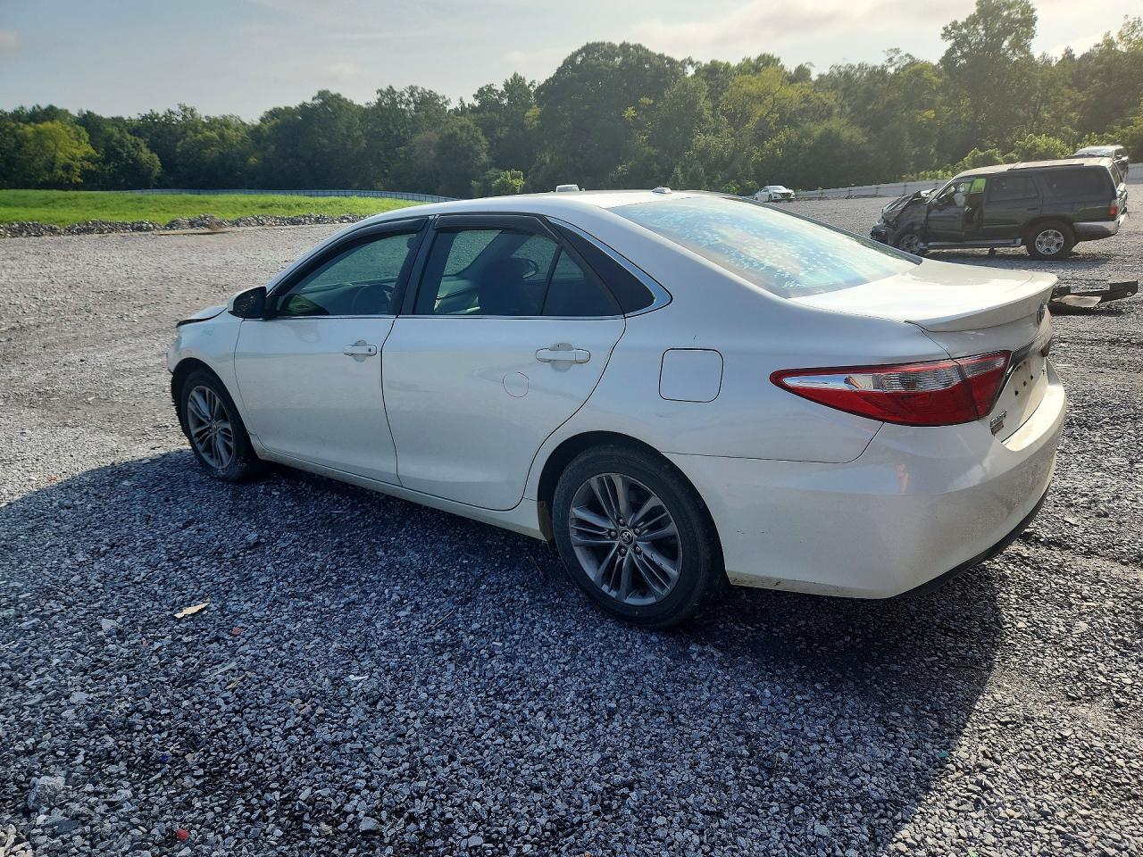 2015 Toyota Camry Se White vin: 4T1BF1FK6FU009269