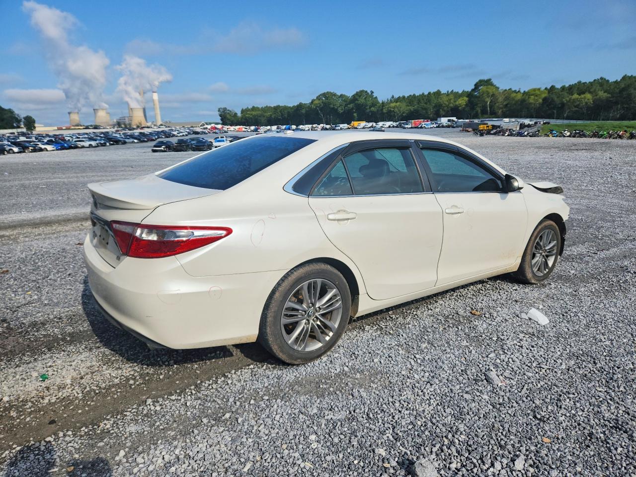 2015 Toyota Camry Se White vin: 4T1BF1FK6FU009269