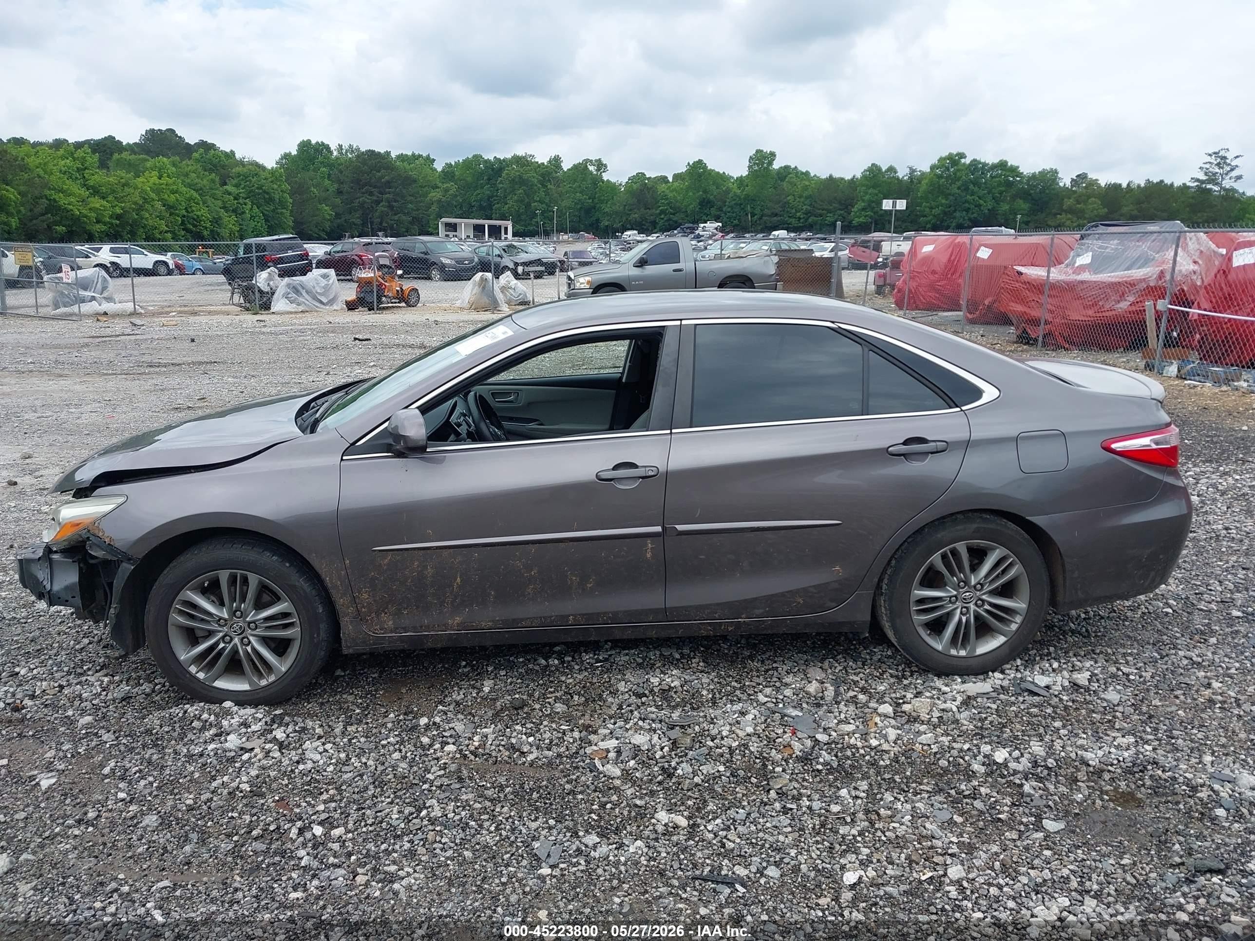 2015 Toyota Camry Se Серый vin: 4T1BF1FK6FU013564