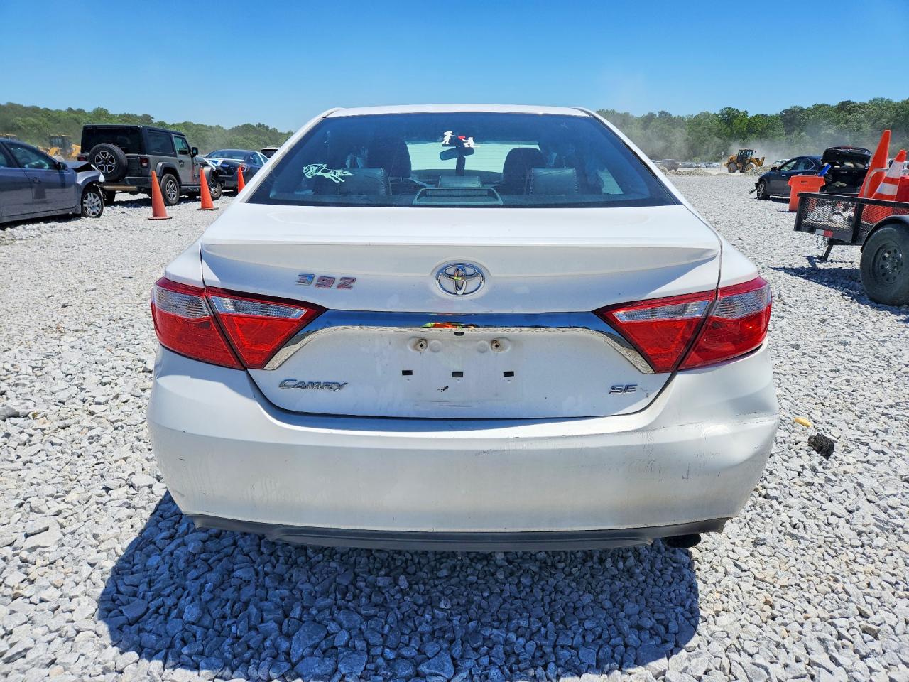2015 Toyota Camry Se White vin: 4T1BF1FK6FU013788