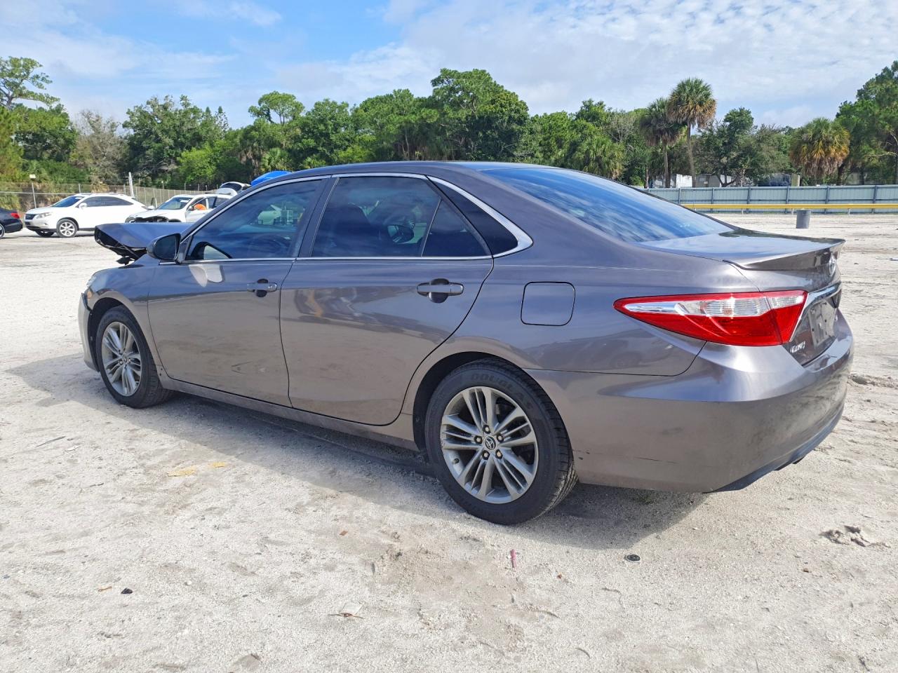 2015 Toyota Camry Se Gray vin: 4T1BF1FK6FU018327