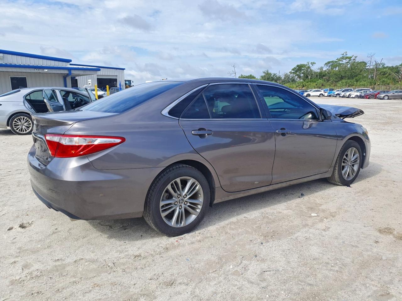 2015 Toyota Camry Se Gray vin: 4T1BF1FK6FU018327