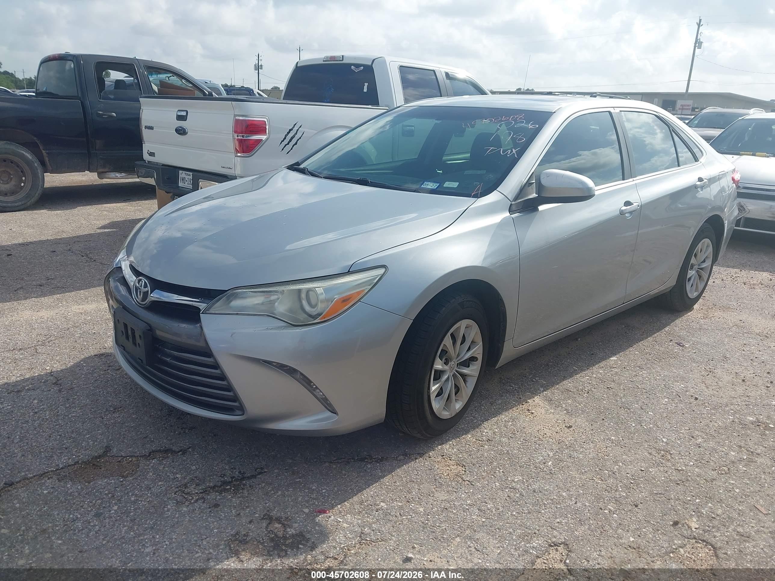 2015 Toyota Camry Le Silver vin: 4T1BF1FK6FU026198
