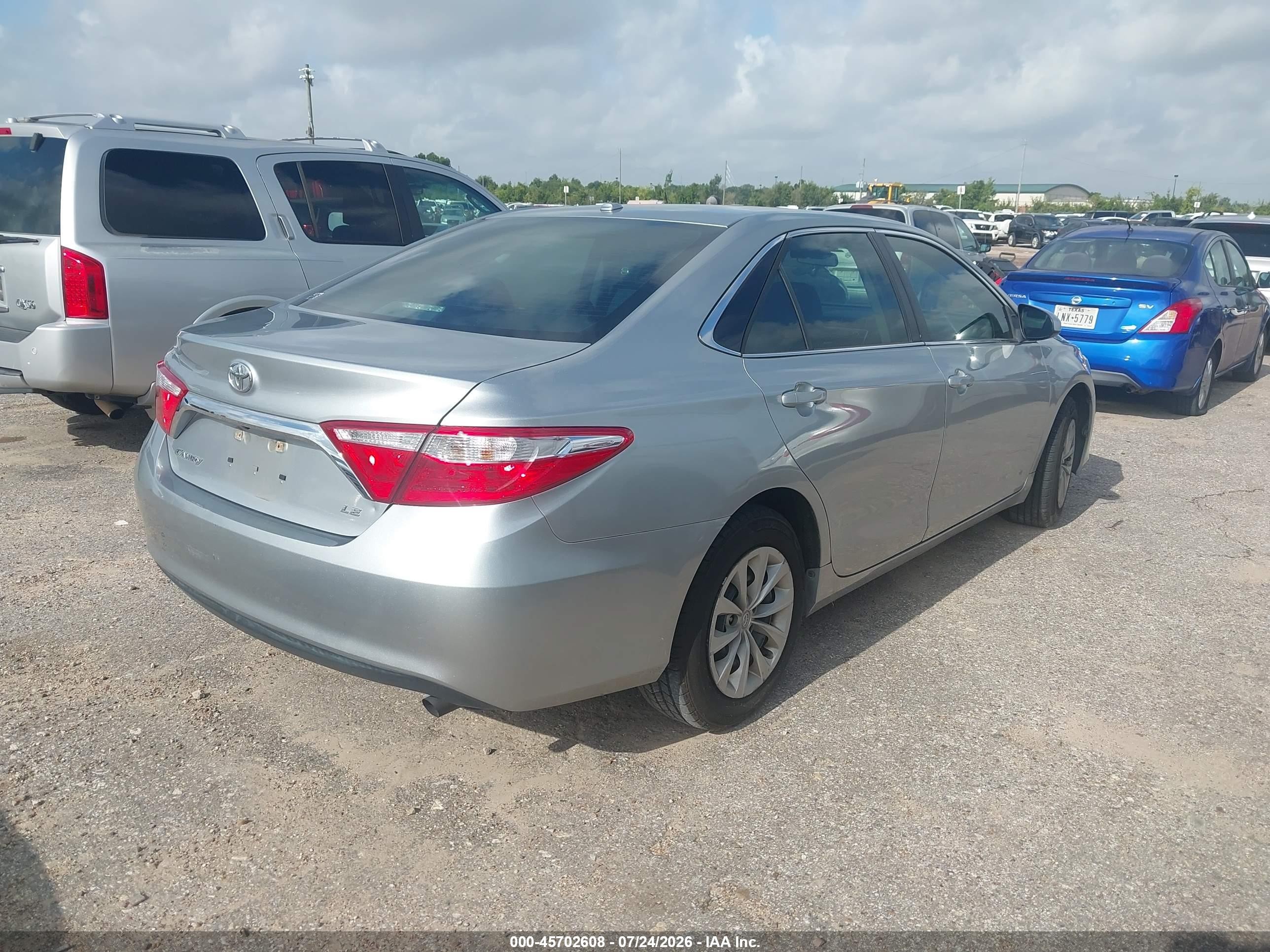 2015 Toyota Camry Le Silver vin: 4T1BF1FK6FU026198