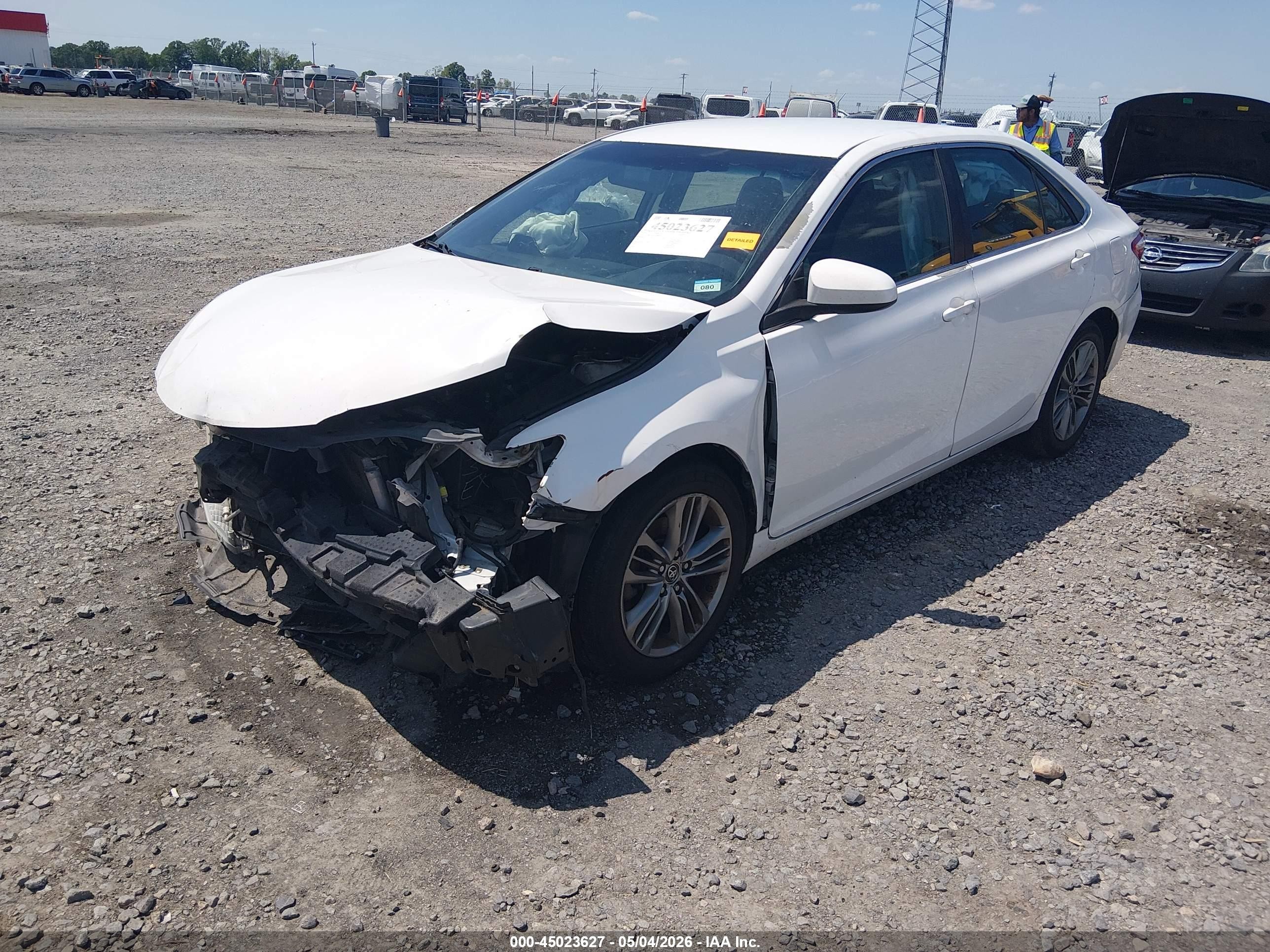 2015 Toyota Camry Se White vin: 4T1BF1FK6FU028940