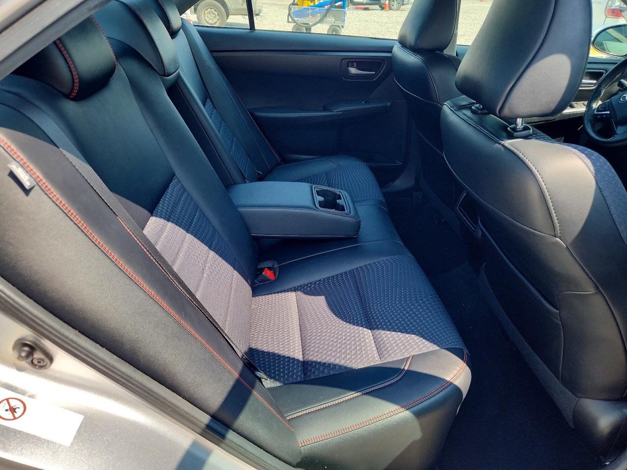 2015 Toyota Camry Se Silver vin: 4T1BF1FK6FU070217