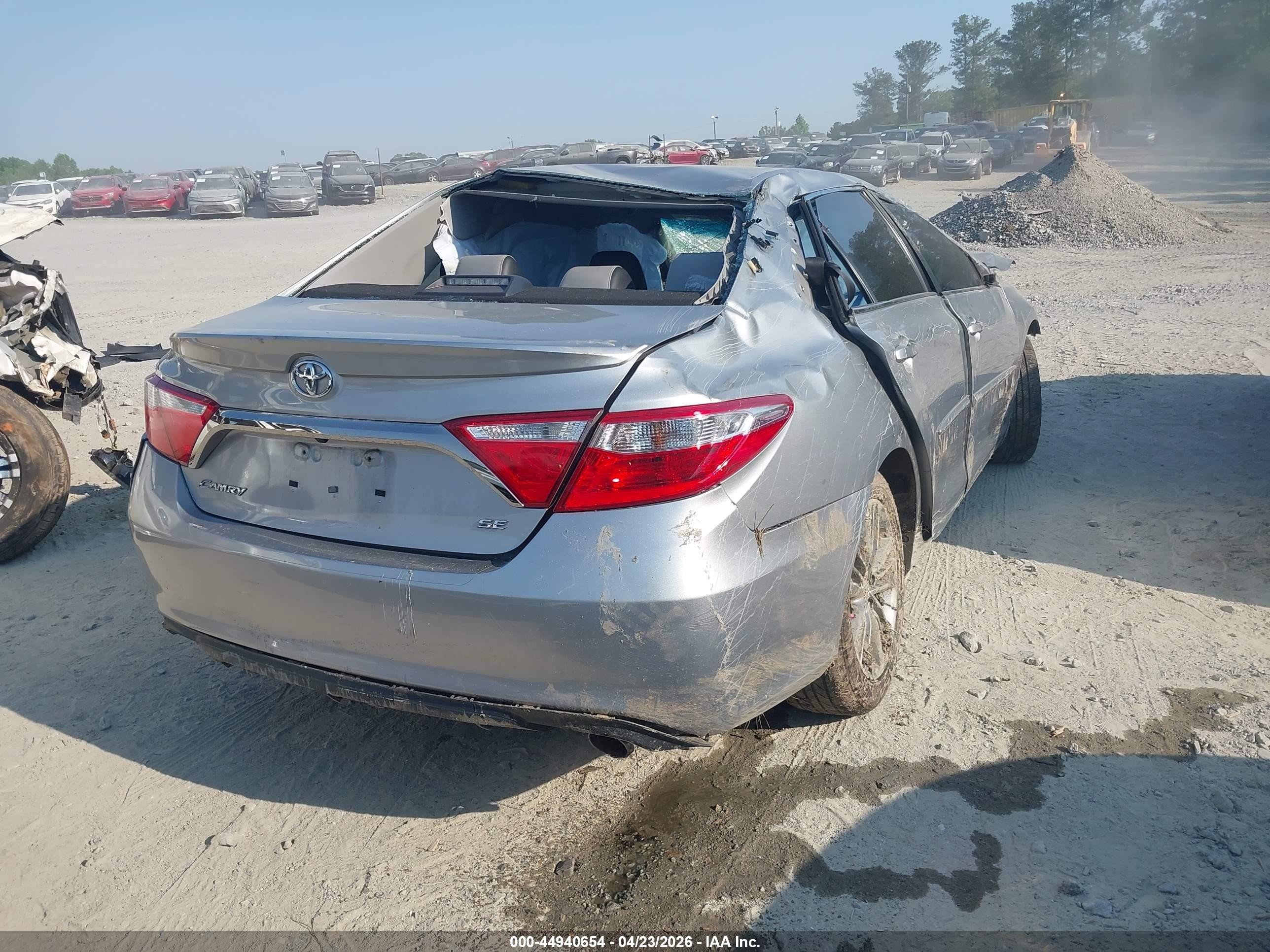2015 Toyota Camry Se Серебряный vin: 4T1BF1FK6FU074302