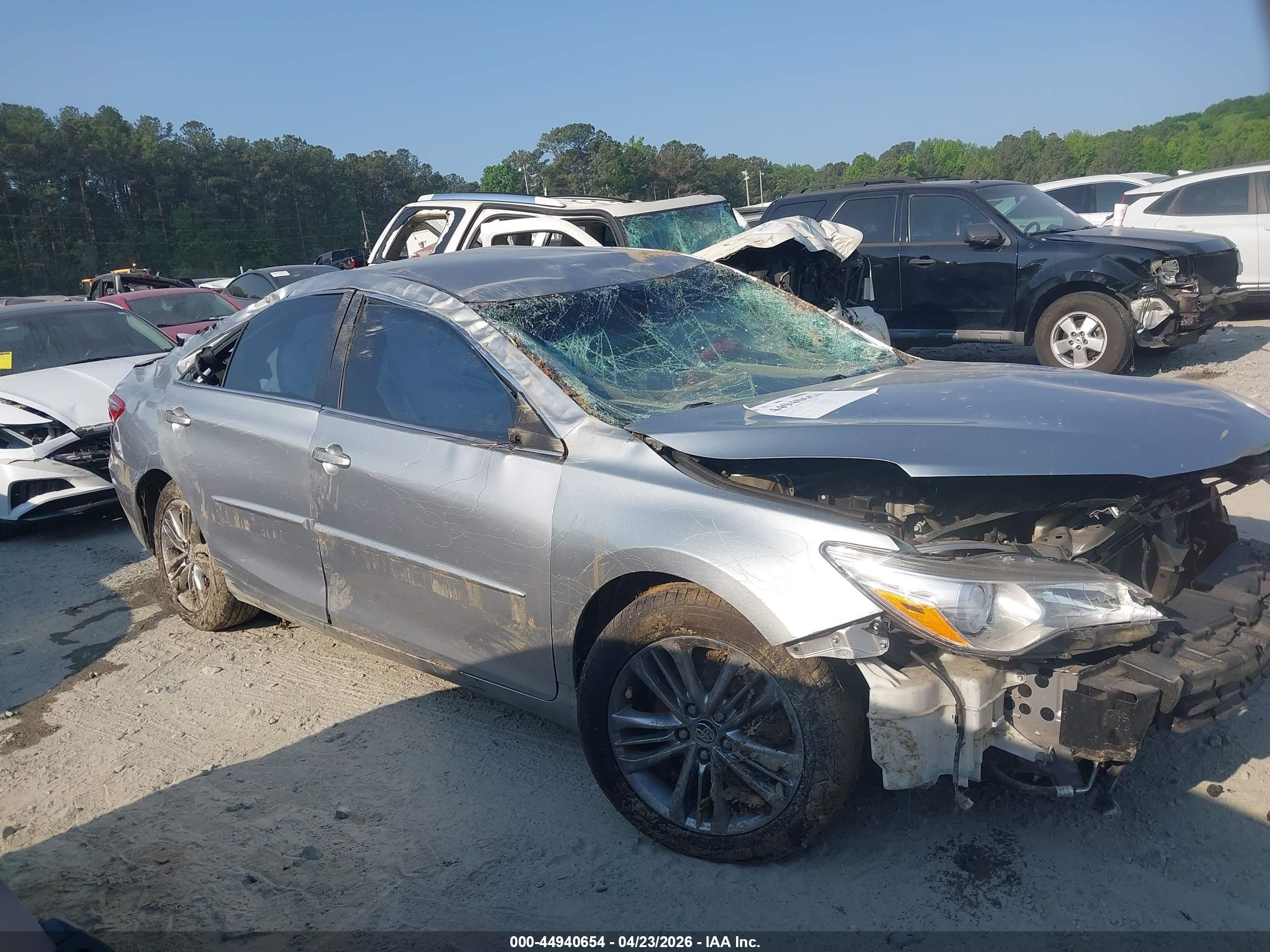 2015 Toyota Camry Se Серебряный vin: 4T1BF1FK6FU074302