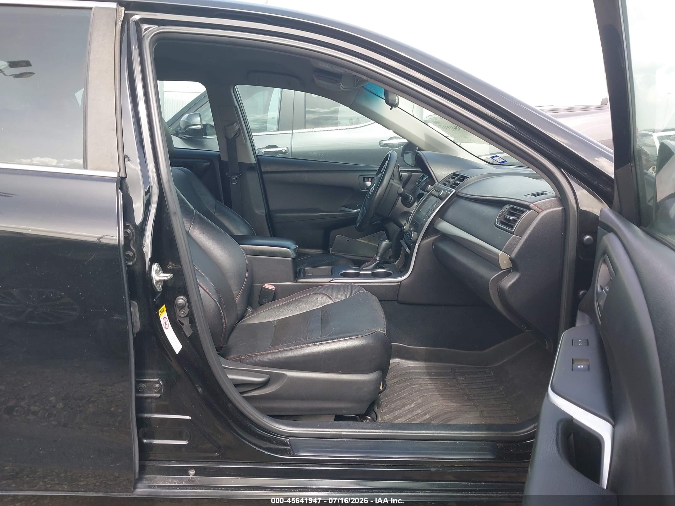 2015 Toyota Camry Se Black vin: 4T1BF1FK6FU075031