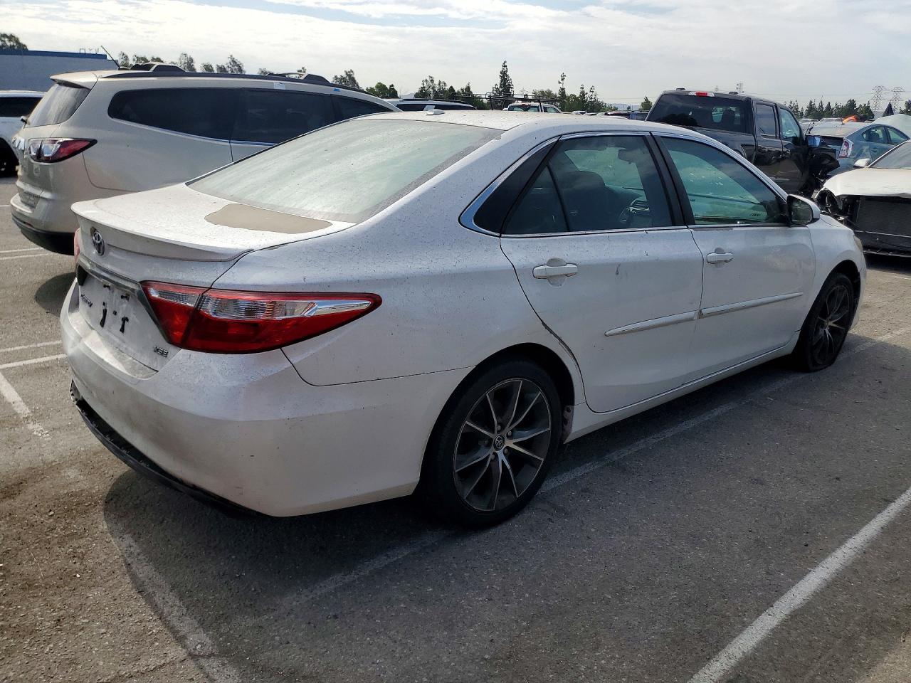 2015 Toyota Camry Xse White vin: 4T1BF1FK6FU075725