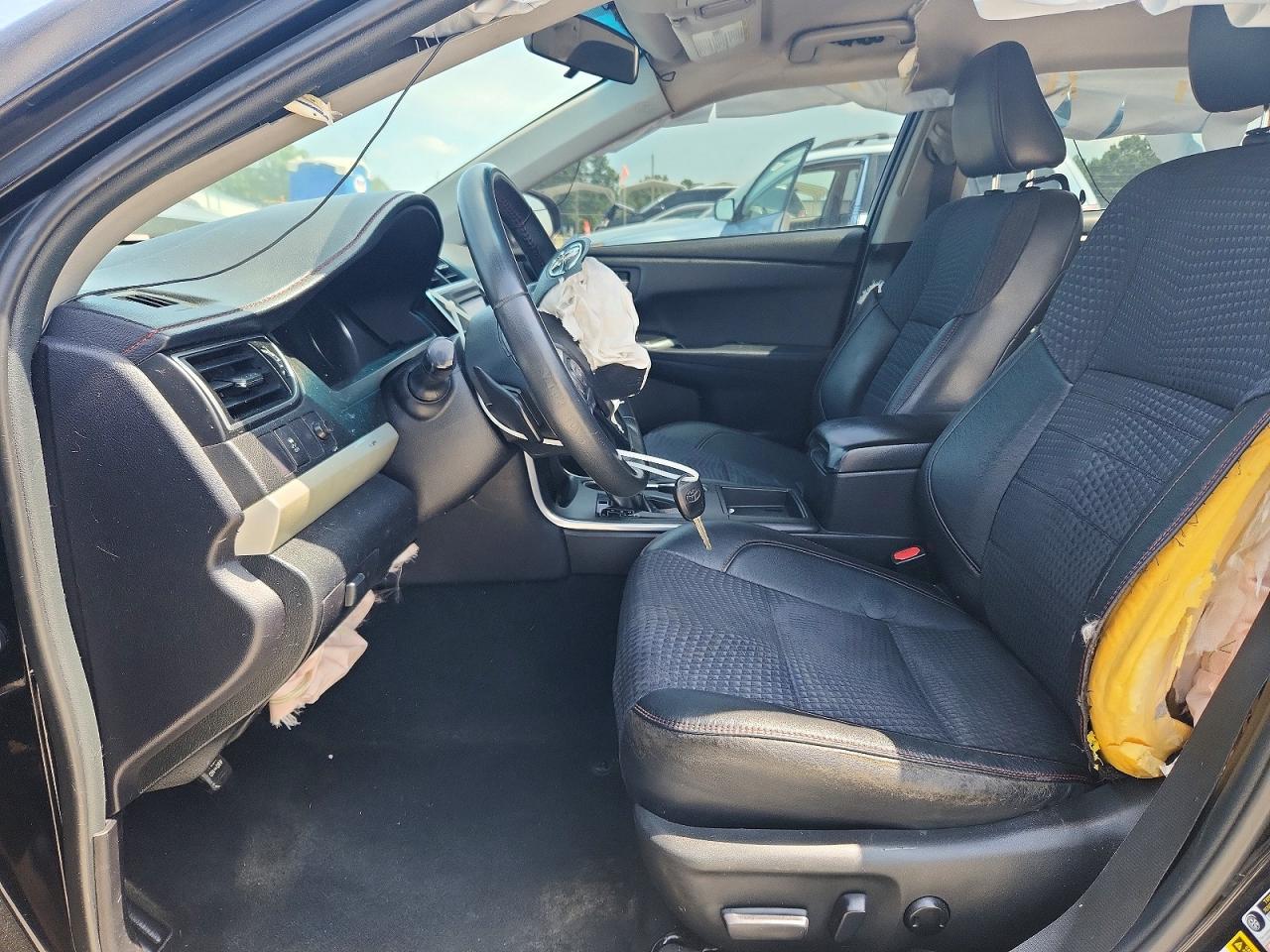 2015 Toyota Camry Se Черный vin: 4T1BF1FK6FU080780
