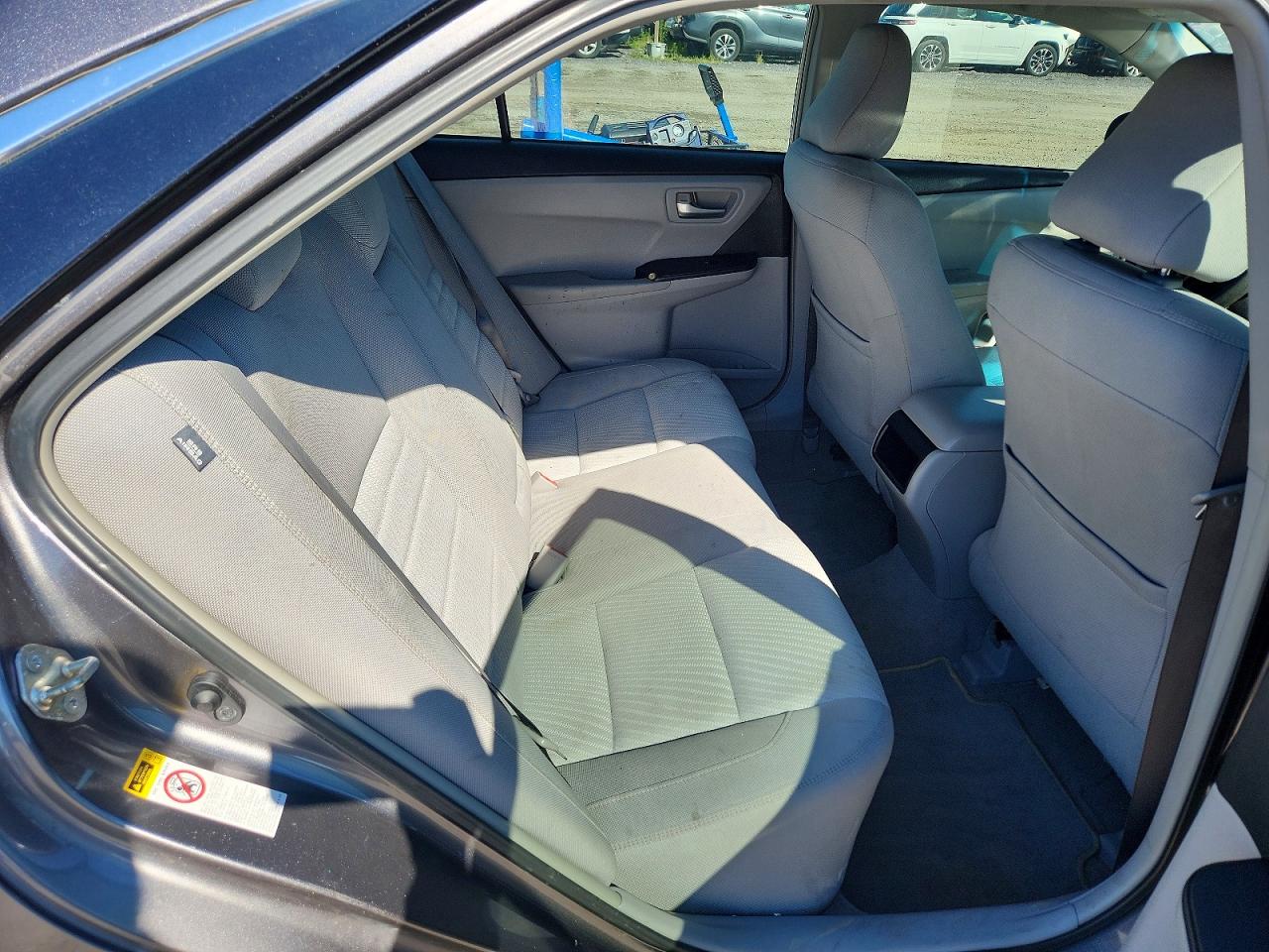 2015 Toyota Camry Le Gray vin: 4T1BF1FK6FU081587