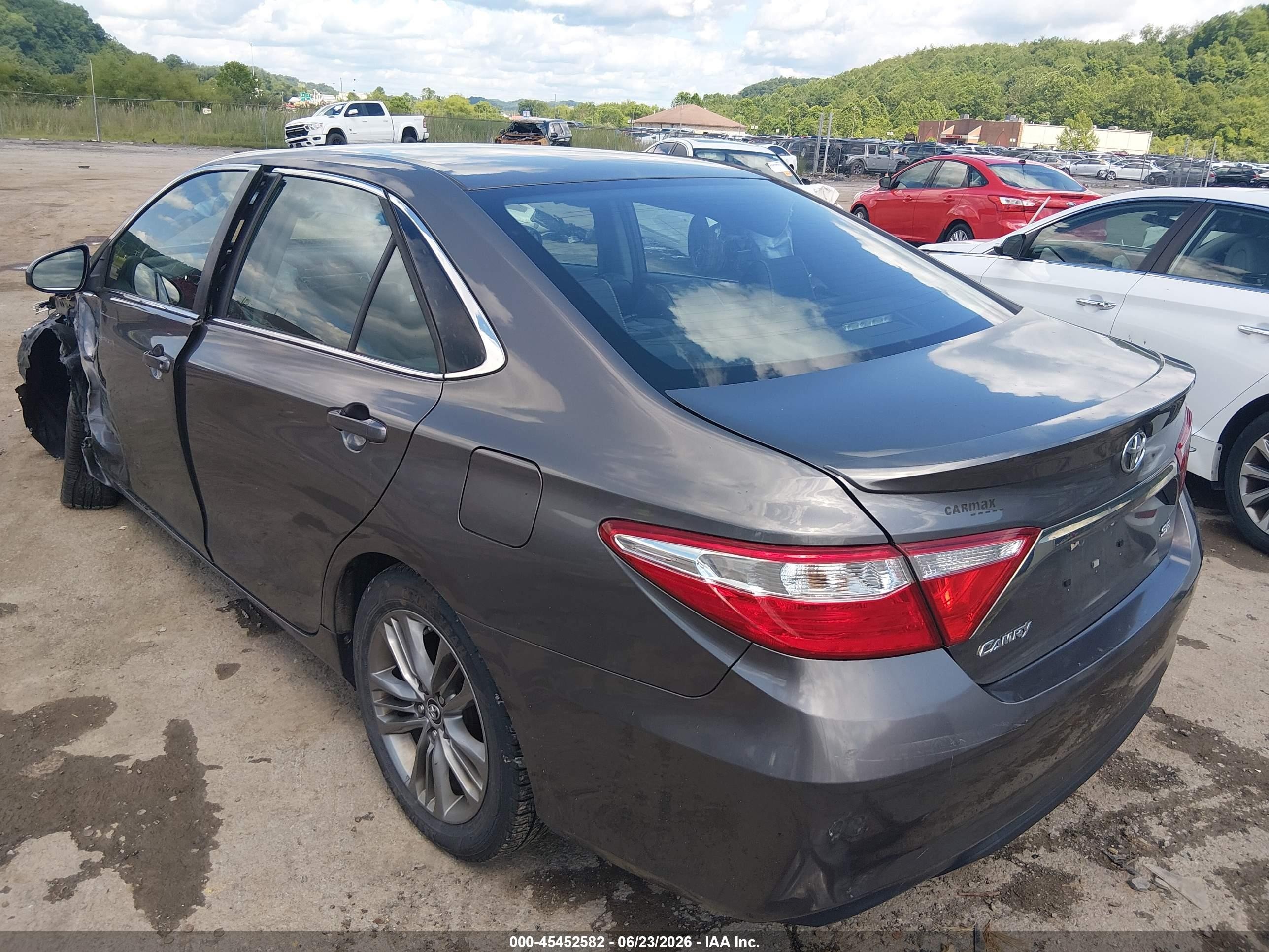 2015 Toyota Camry Se Серый vin: 4T1BF1FK6FU477681