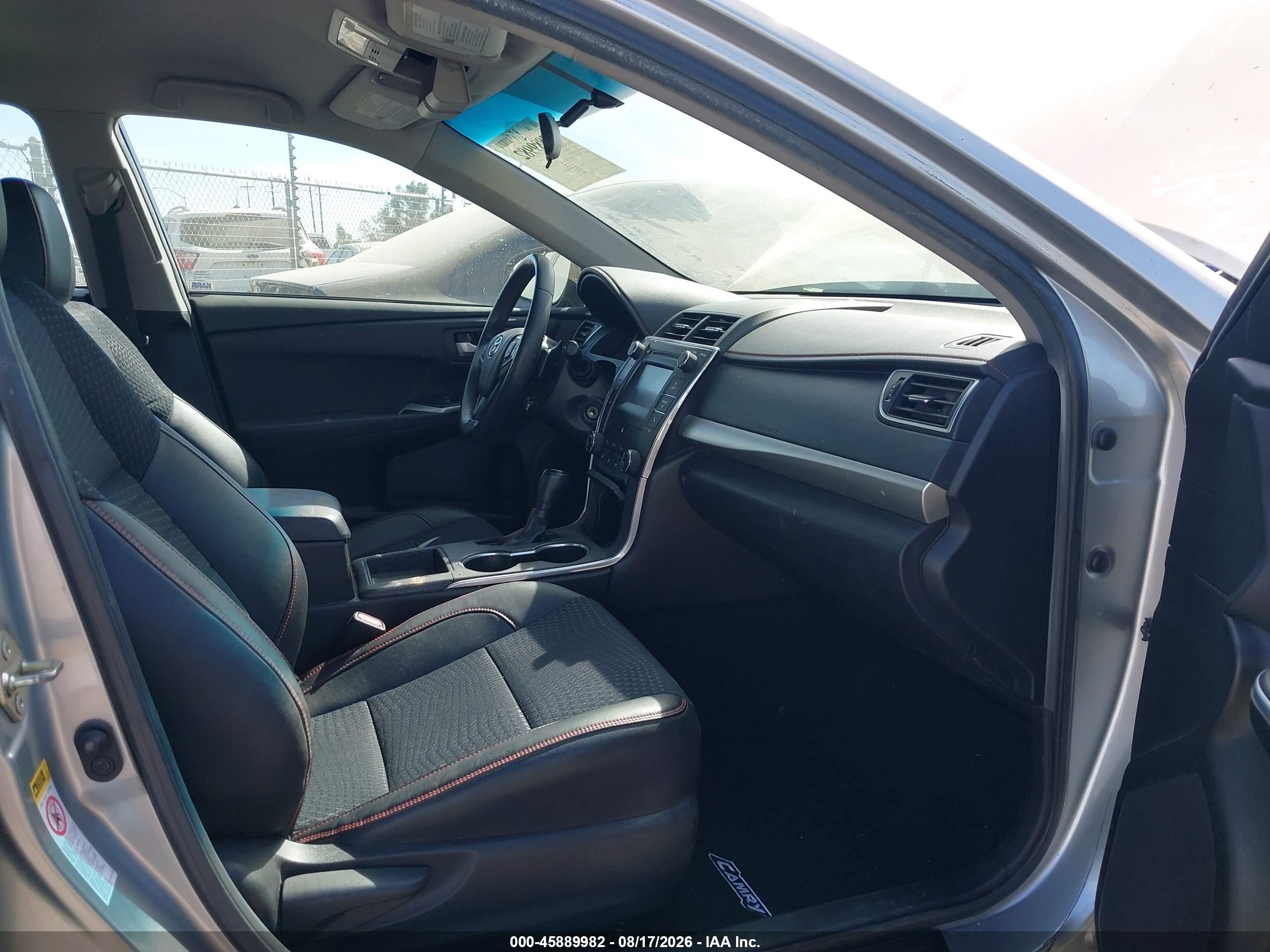 2015 Toyota Camry Se Silver vin: 4T1BF1FK6FU487269