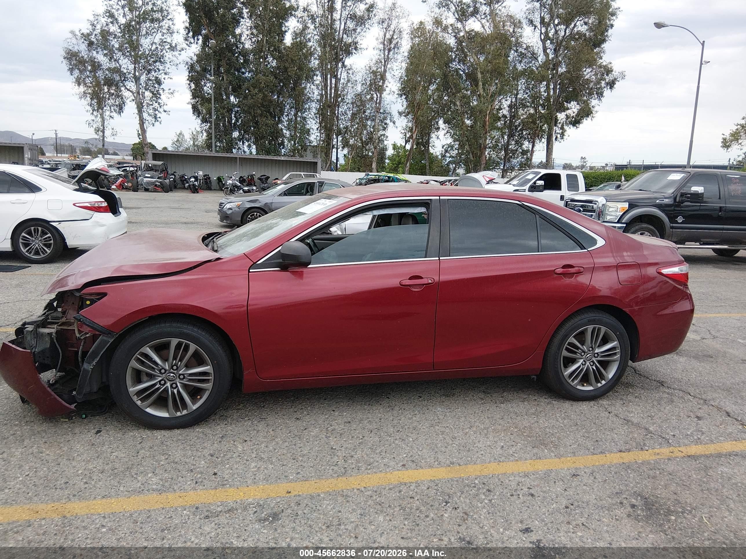 2015 Toyota Camry Se Red vin: 4T1BF1FK6FU886411