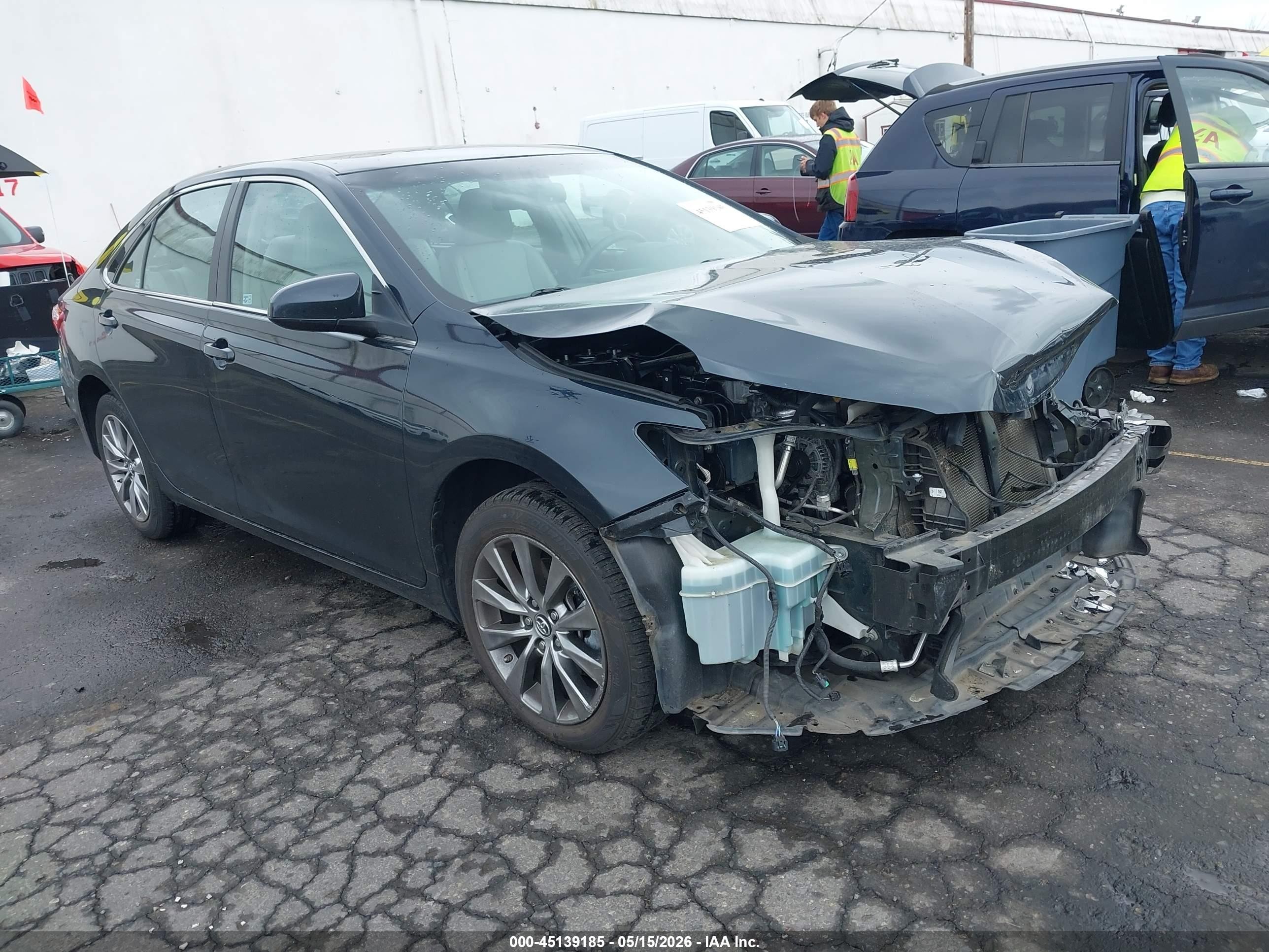 2015 Toyota Camry Xle Green vin: 4T1BF1FK6FU910044
