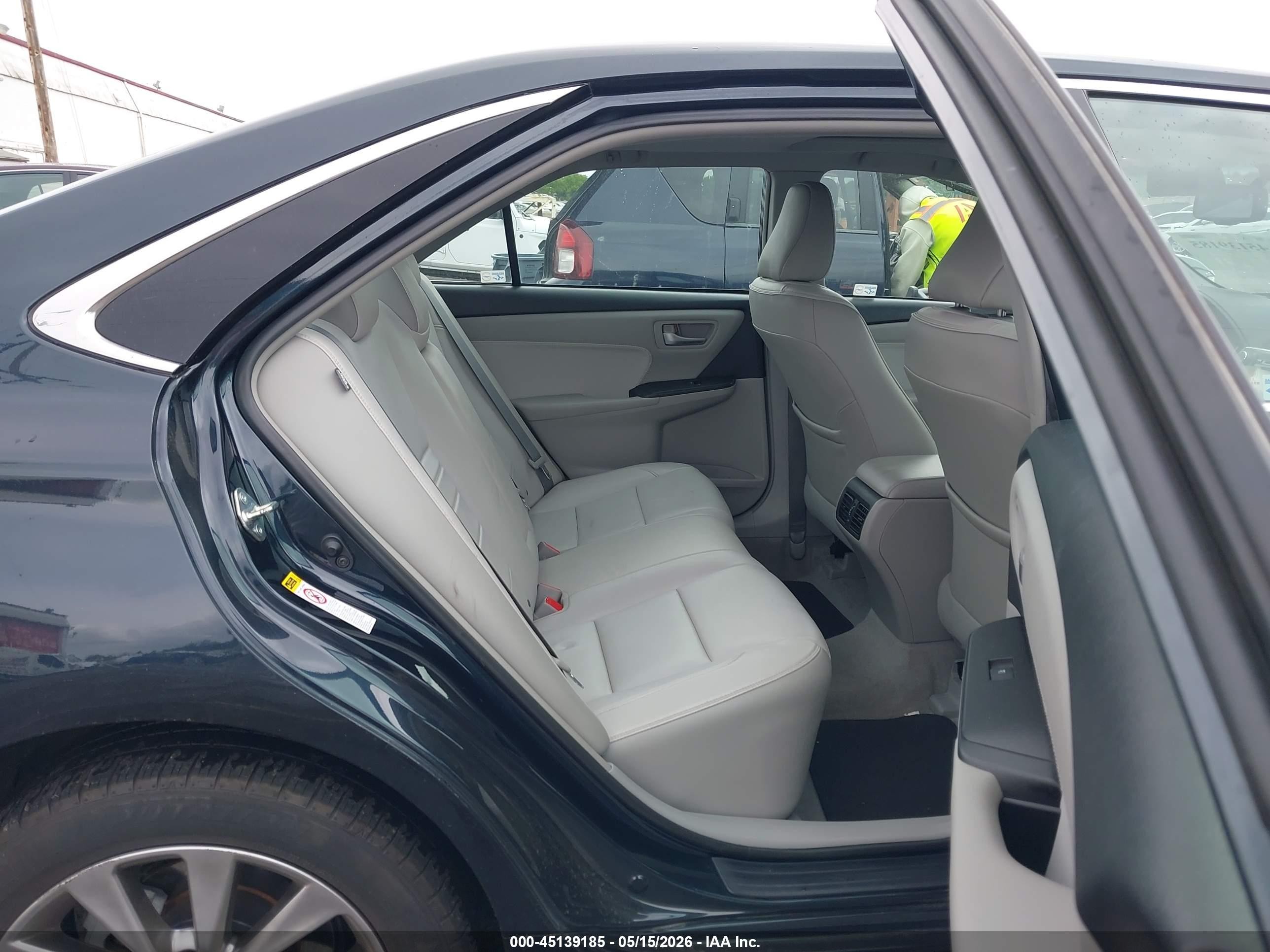 2015 Toyota Camry Xle Green vin: 4T1BF1FK6FU910044