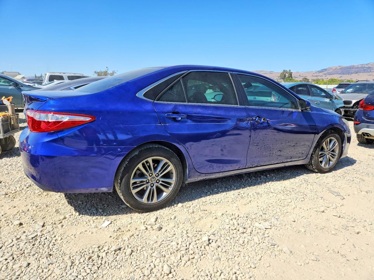 2015 Toyota Camry Se Синий vin: 4T1BF1FK6FU910402