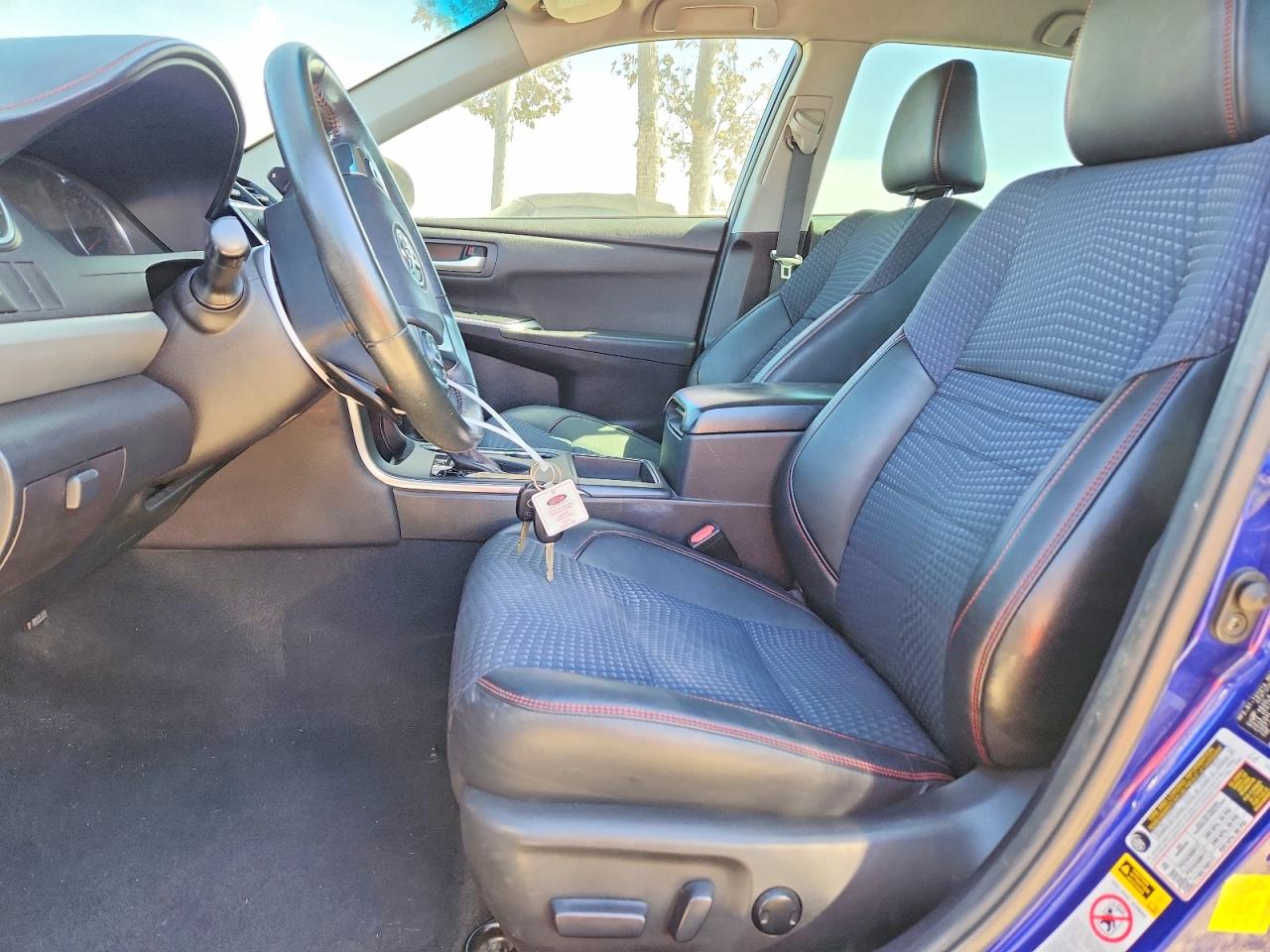 2015 Toyota Camry Se Синий vin: 4T1BF1FK6FU910402