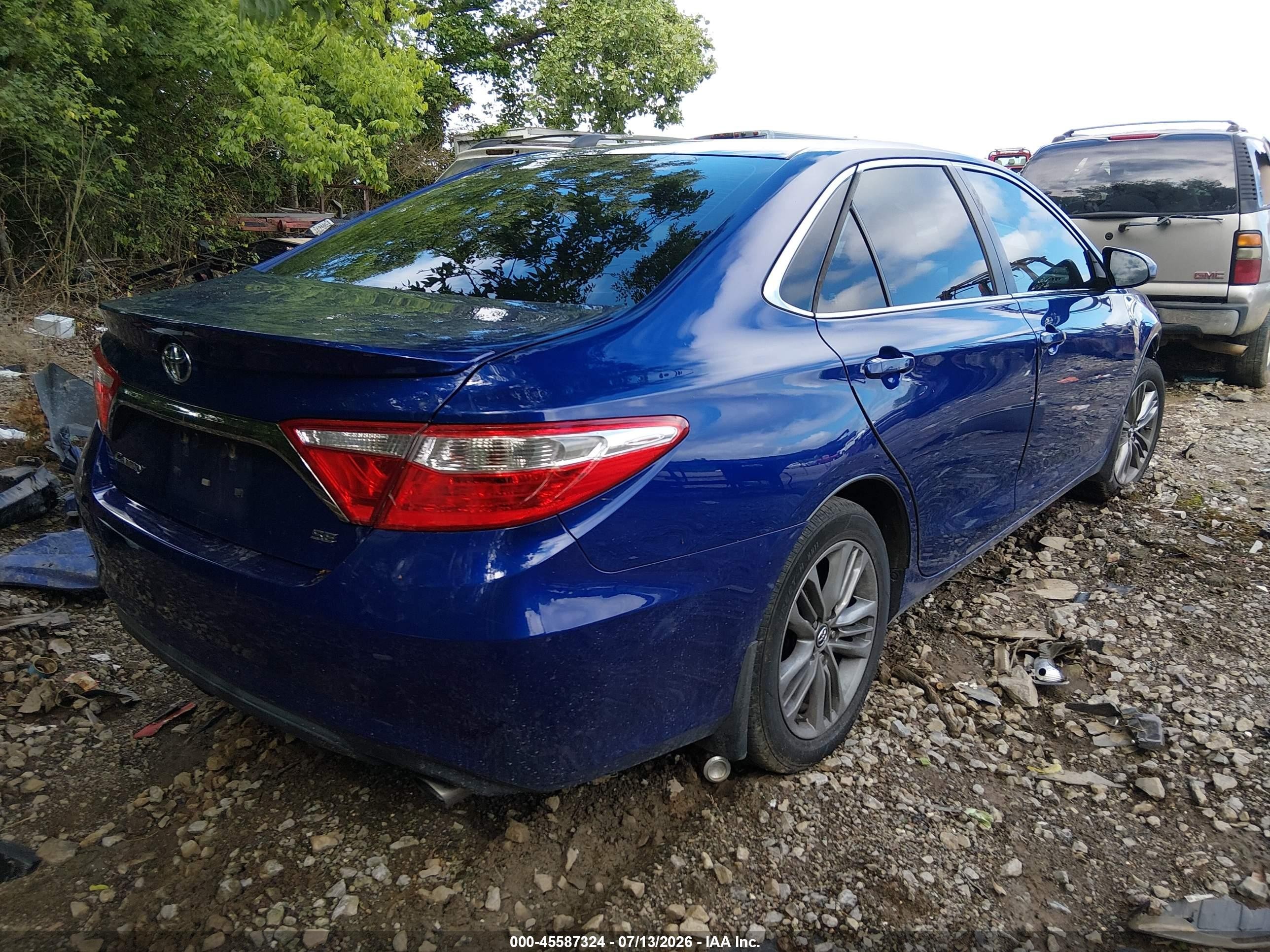2015 Toyota Camry Se Синий vin: 4T1BF1FK6FU937938