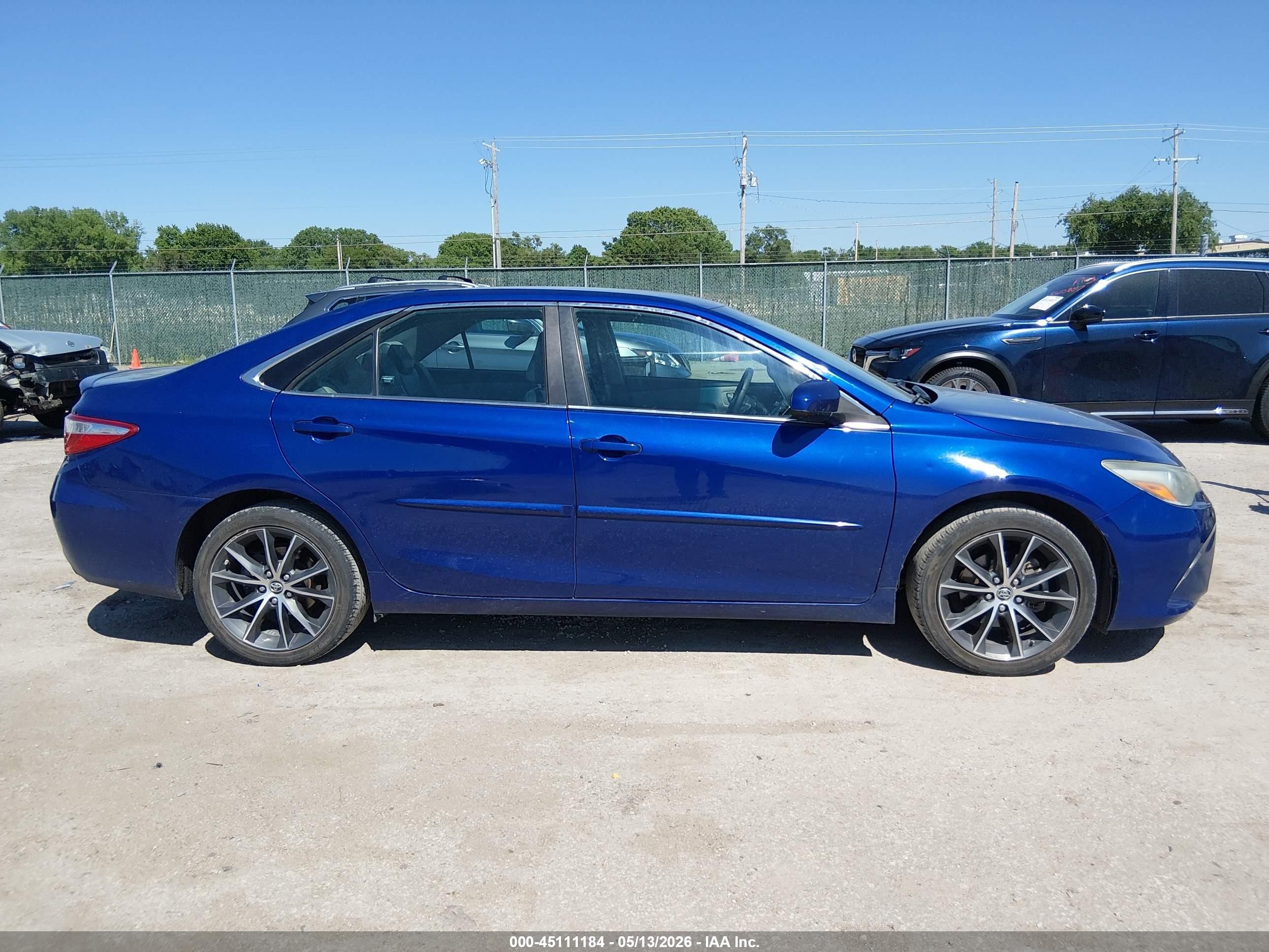 2015 Toyota Camry Xse Blue vin: 4T1BF1FK6FU942721