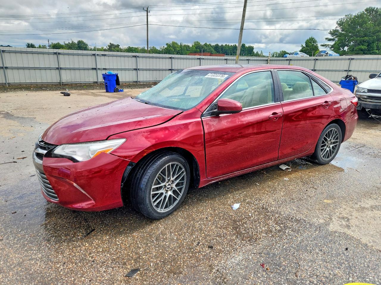 2015 Toyota Camry Xle Burgundy vin: 4T1BF1FK6FU948440